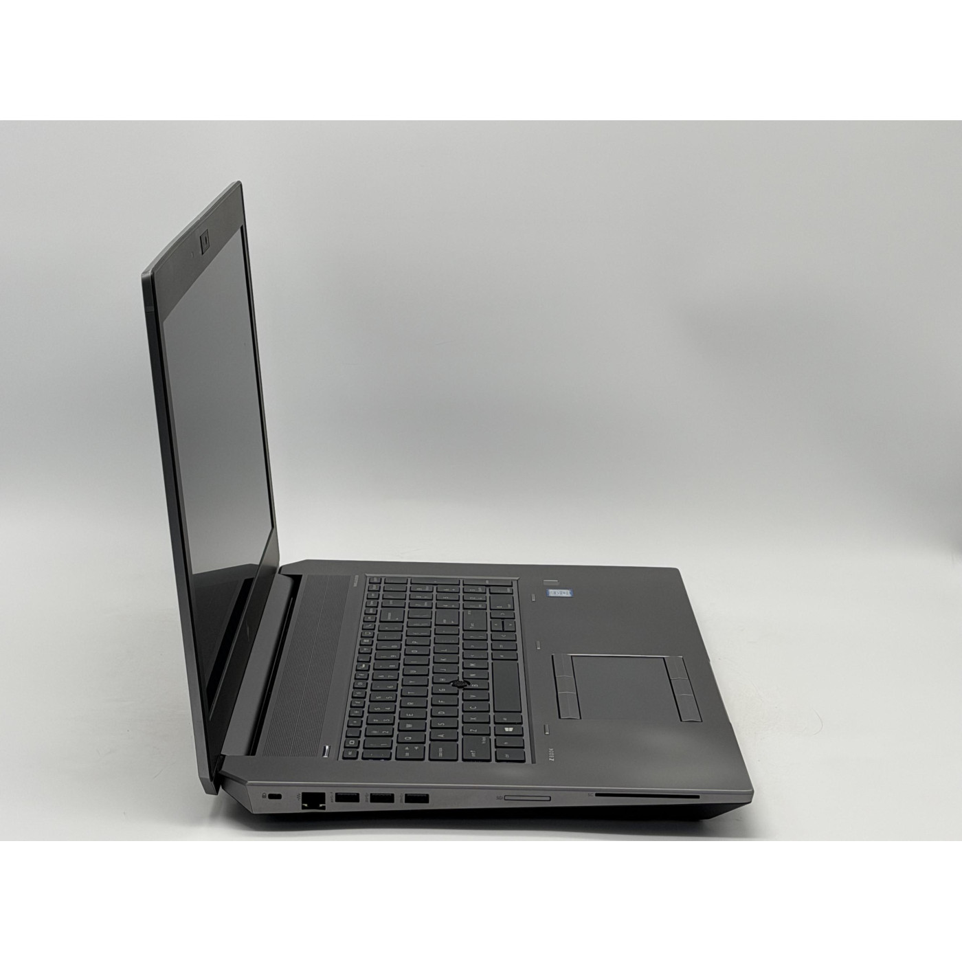 Ноутбук HP 17.3 ZBook 17 G5 FHD IPS/Intel Core i7-8850H/16GB/480GB SSD/NVIDIA Quadro P4200 8GB/DOS/Black (SH2606959) Б/у