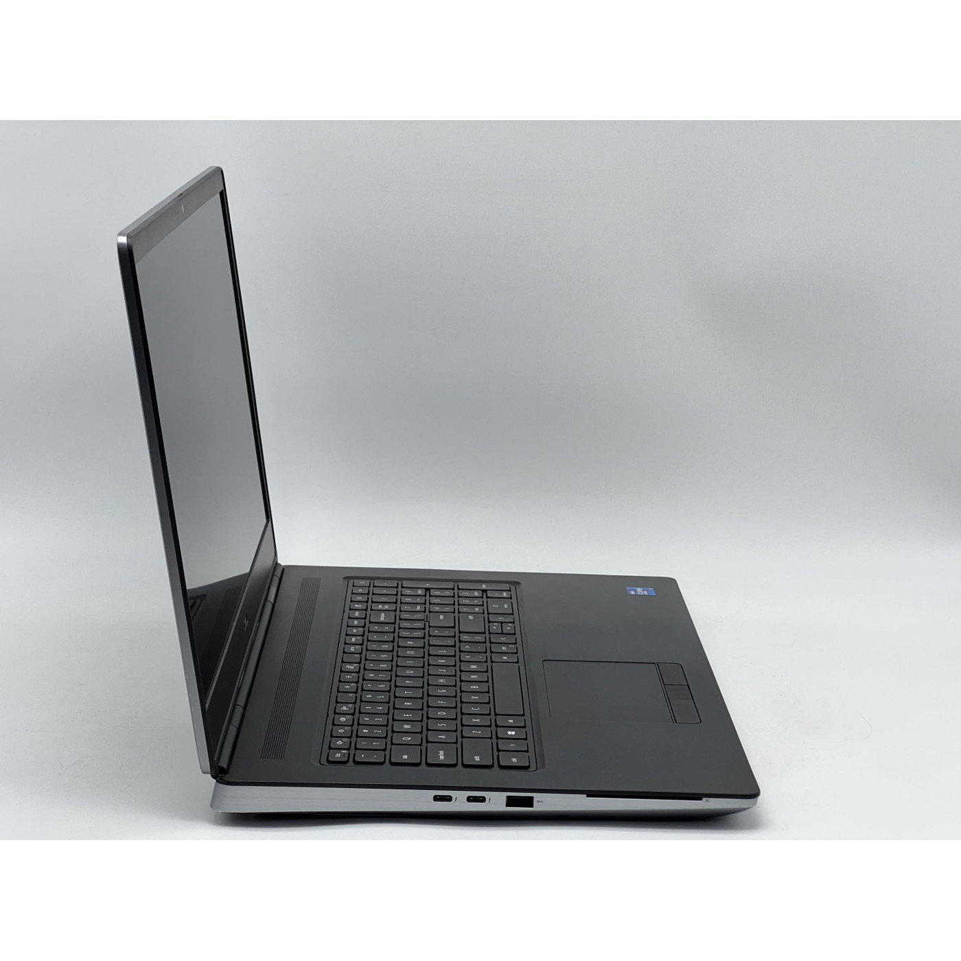 Ноутбук Dell 17.3 Precision 7760 FHD 165Hz IPS/Intel Core i7-11850H/32GB/960GB SSD/NVIDIA GeForce RTX 3080 16GB/DOS/Titan Gray (SH2609467) Б/в