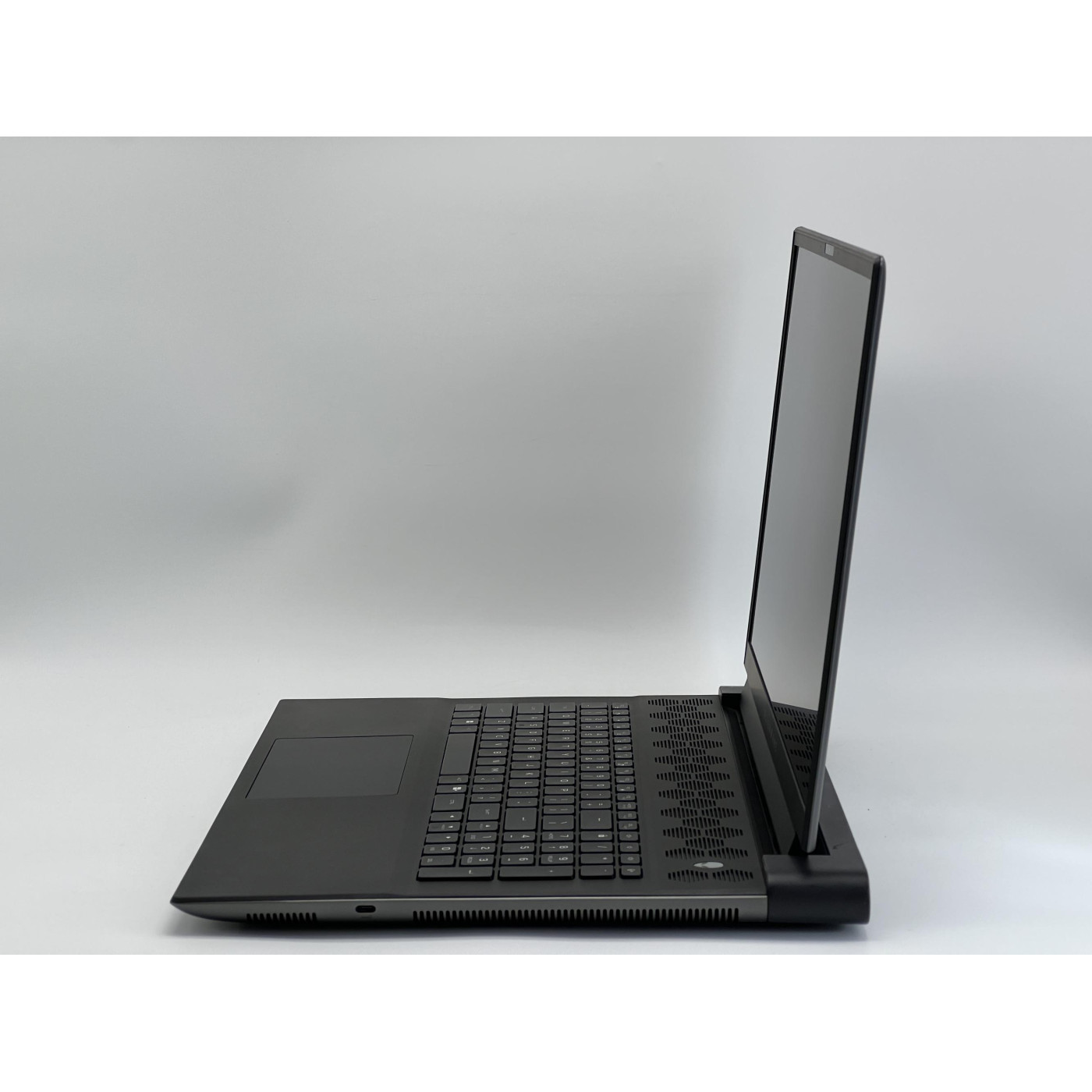 Ноутбук Dell 18