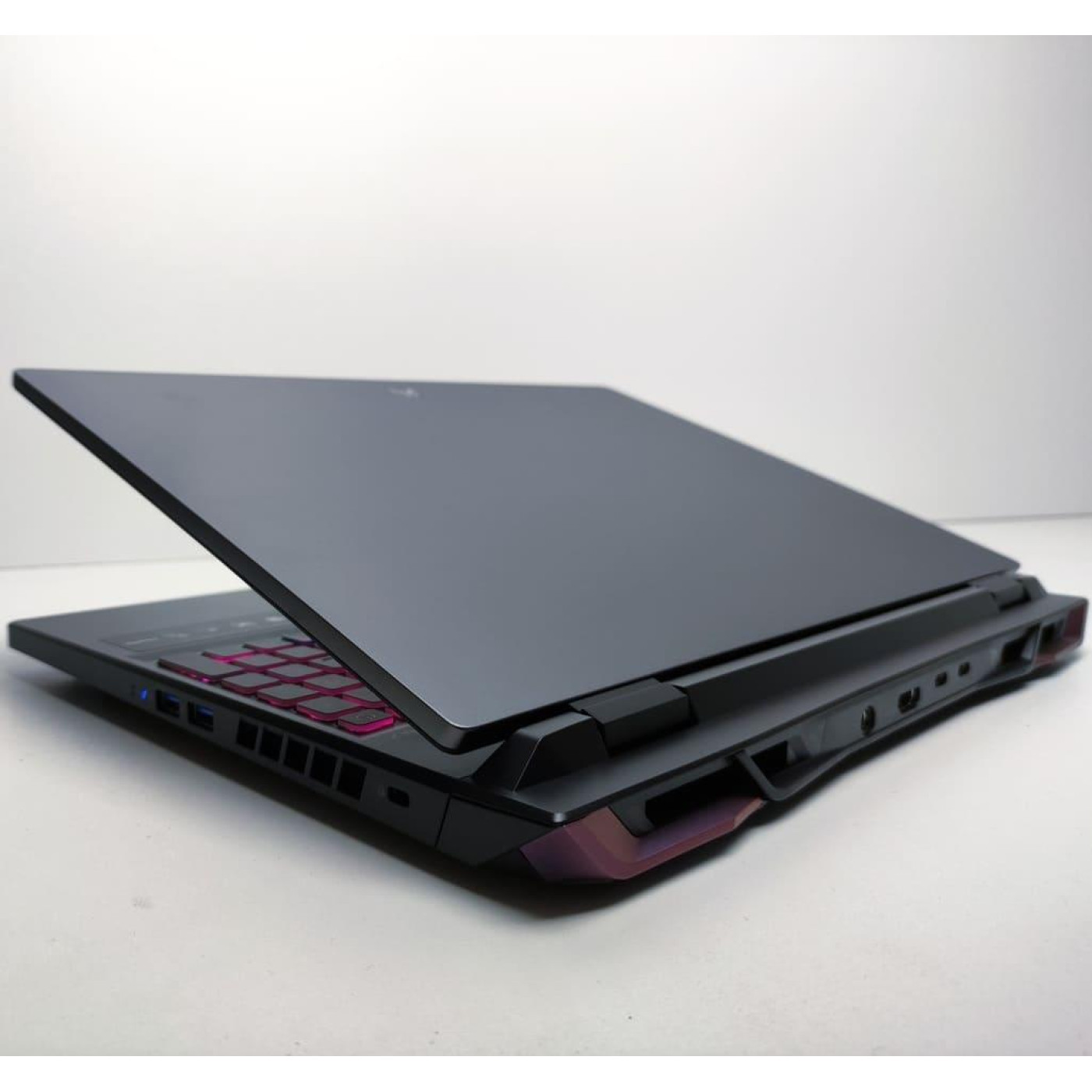 Ноутбук Acer 16 Predator Helios PHN16-71 2K IPS 165Hz/ i7-13700HX/ 16GB/ SSD 1TB/ RTX 4060 8GB/Win11/black (NH.QMBAA.001) (8485) FR