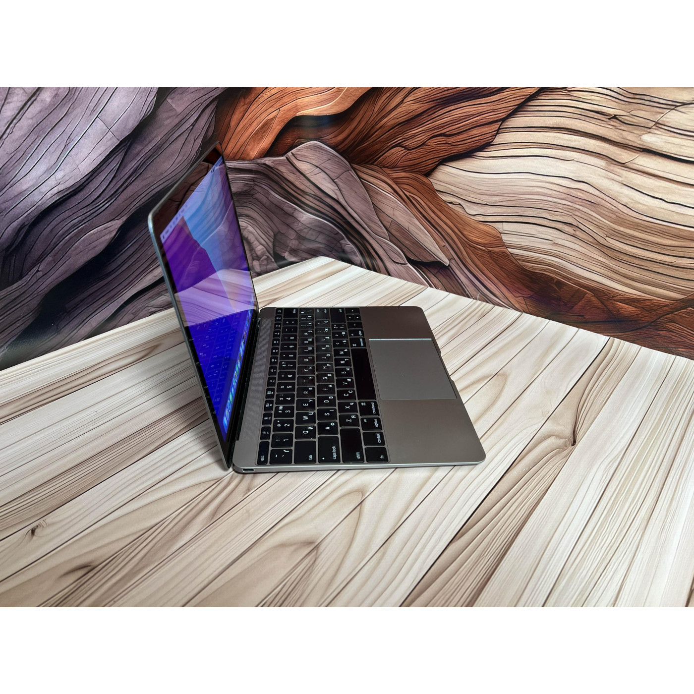 Ноутбук Apple 12 MacBook 2016 m5/8GB/512GB Space Gray (C02RJ0FKGTHV) Б/в