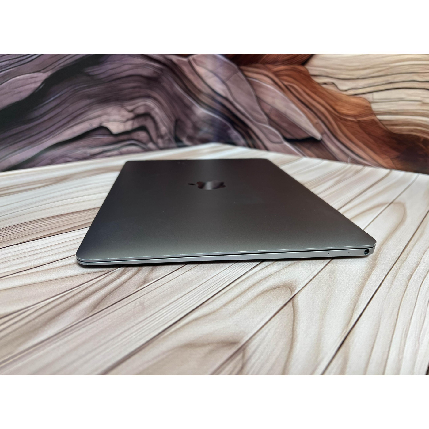 Ноутбук Apple 12 MacBook 2016 m5/8GB/512GB Space Gray (C02RJ0FKGTHV) Б/в