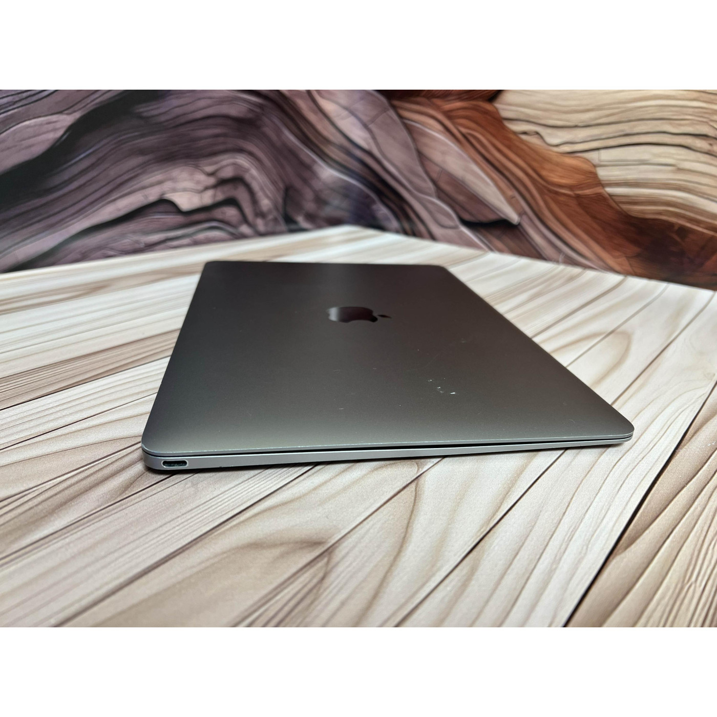 Ноутбук Apple 12 MacBook 2016 m5/8GB/512GB Space Gray (C02RJ0FKGTHV) Б/в