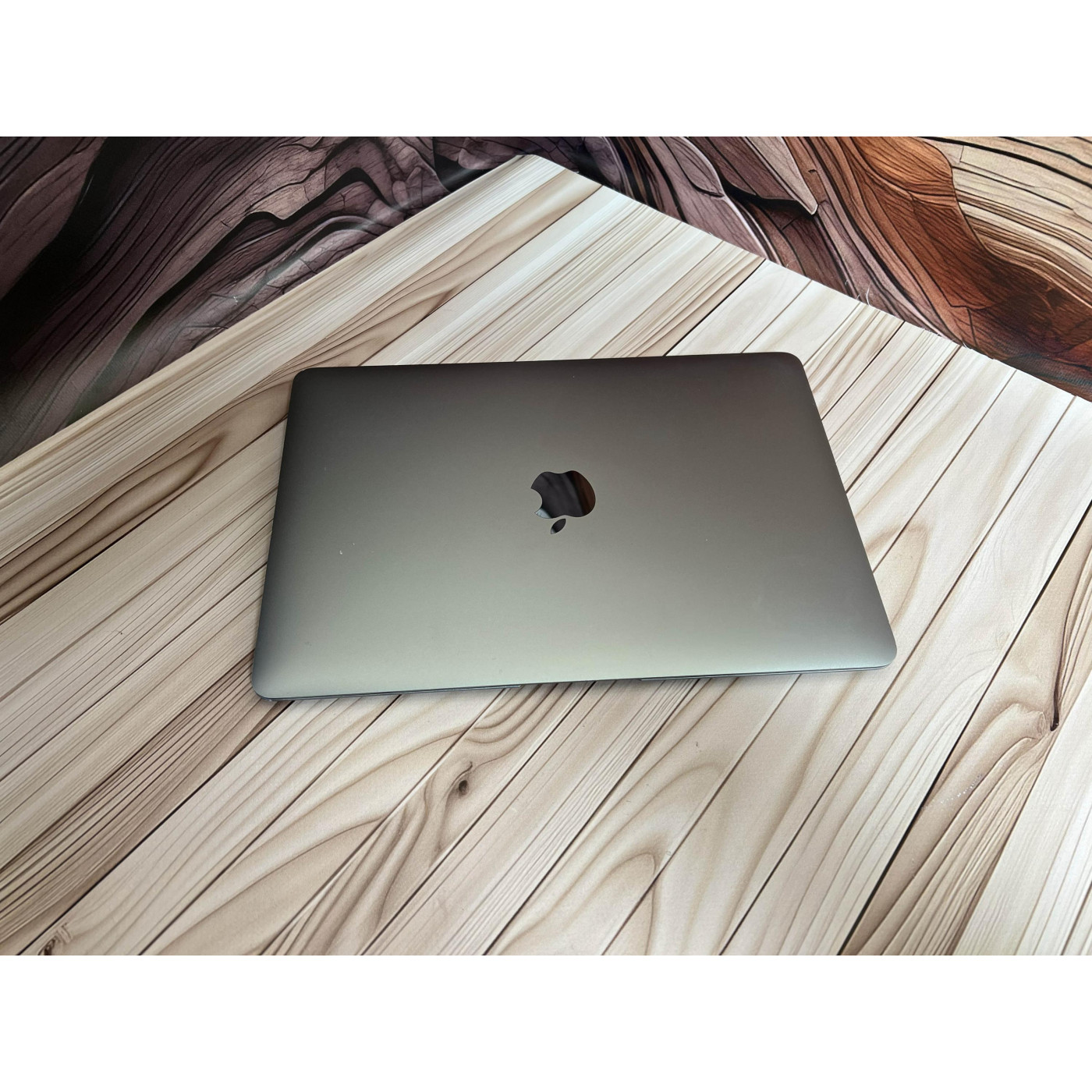 Ноутбук Apple 12 MacBook 2016 m5/8GB/512GB Space Gray (C02RJ0FKGTHV) Б/в