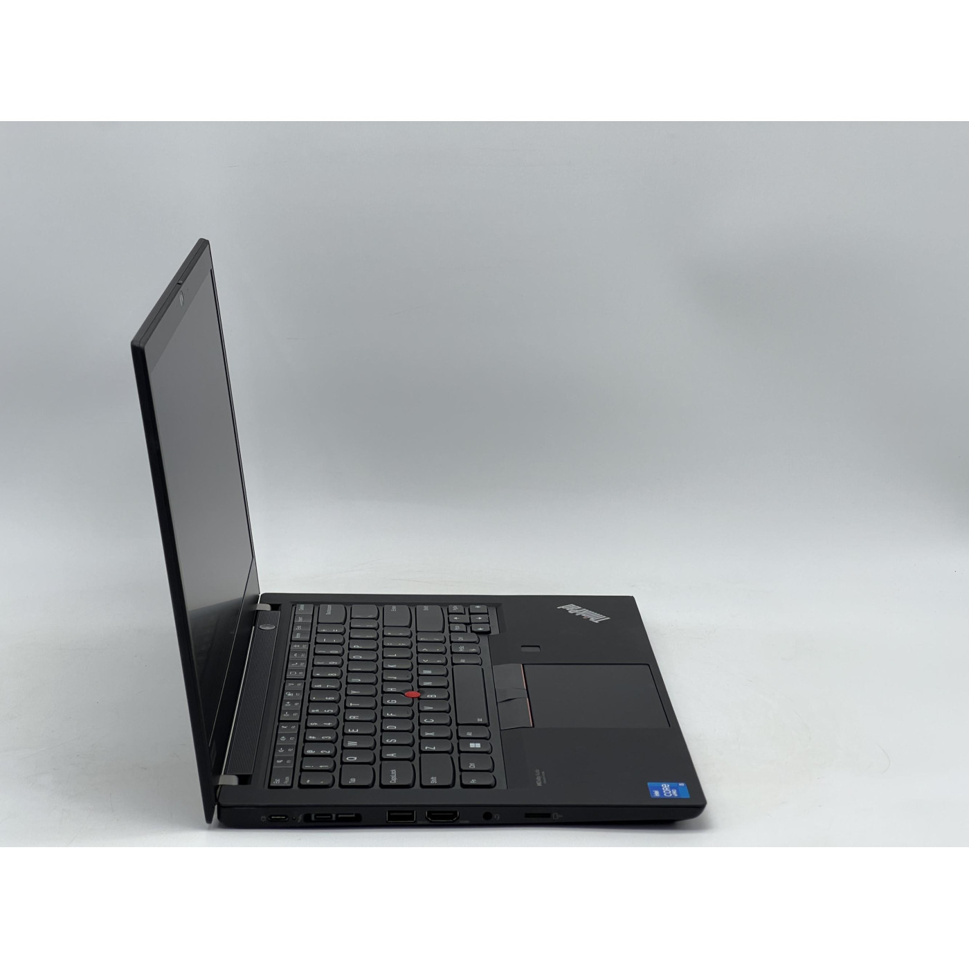 Ноутбук Lenovo 14 ThinkPad T14 Gen 2 FHD IPS/Intel Core i5-1145G7/16GB/240GB SSD/Intel Iris Xe Graphics/DOS/Black (SH26081061) Б/у