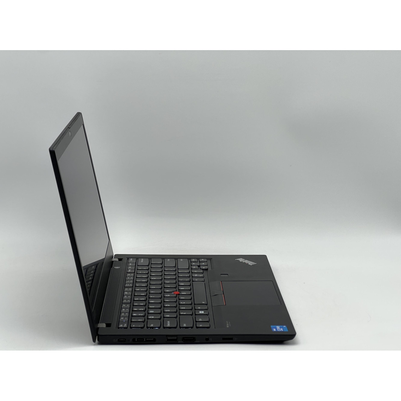 Ноутбук Lenovo 14 ThinkPad T14 Gen 2 FHD IPS/Intel Core i5-1145G7/16GB/240GB SSD/Intel Iris Xe Graphics/DOS/Black (SH2608450) Б/у