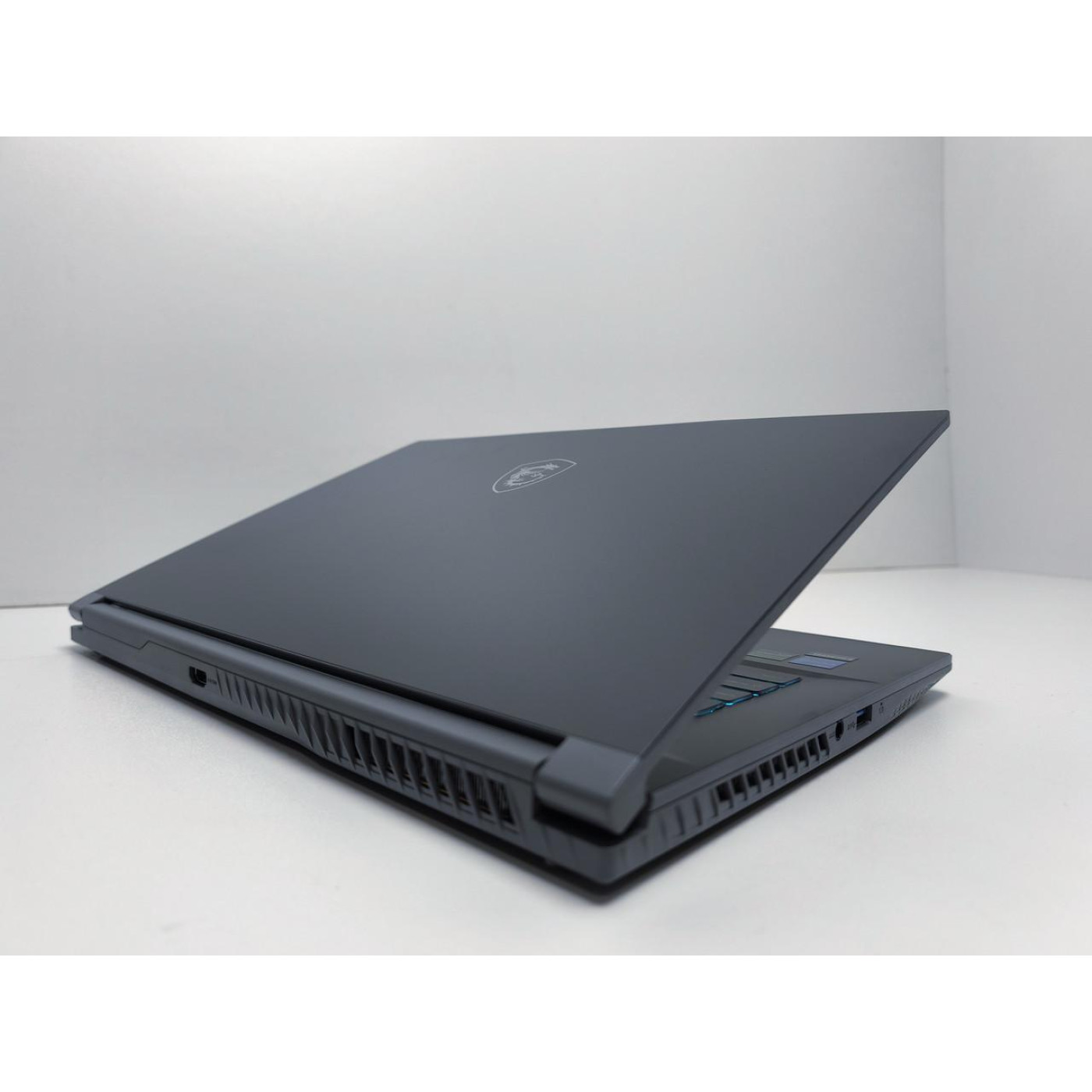 Ноутбук MSI 15 Thin 15 1920x1080 IPS 144Hz/Intel i5-13420H/16GB/512SSD/RTX 4050 6GB/DOS (B13VE-1451US)