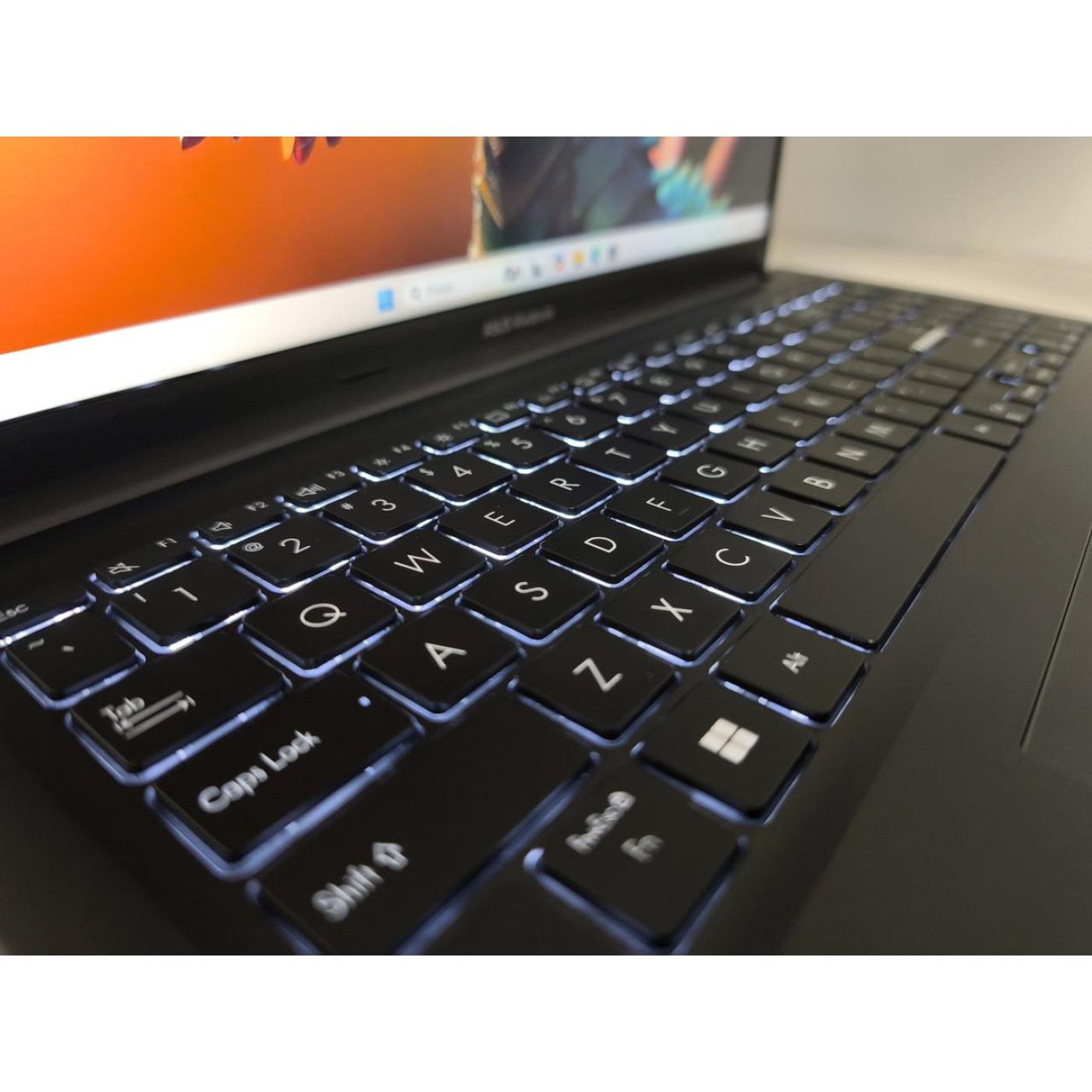 Ноутбук ASUS 16 VivoBook 16 WUXGA IPS/Intel Core i7-1355U/16GB/512GB SSD/Intel Iris Xe Graphics/DOS/Black (14217) Б/у