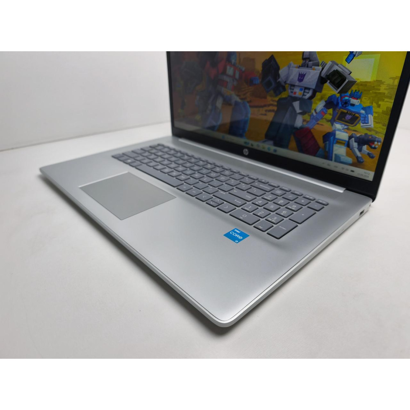 Ноутбук HP 17.3 HD+ touch screen/1600x900/60Гц/Core i3-1215U/12GB/512GB/Intel UHD Graphics (17t-cn2000) Б/в