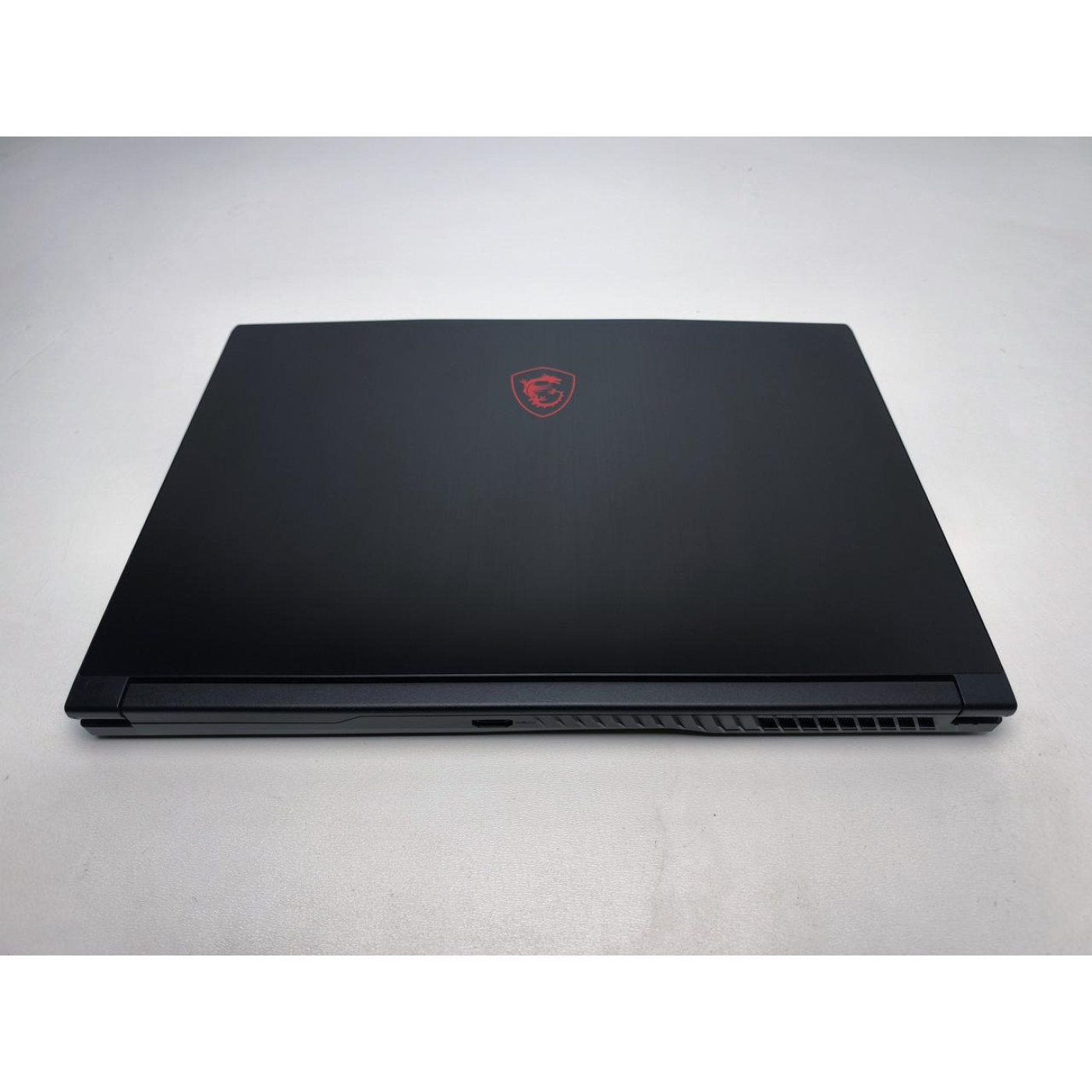 Ноутбук MSI 15.6