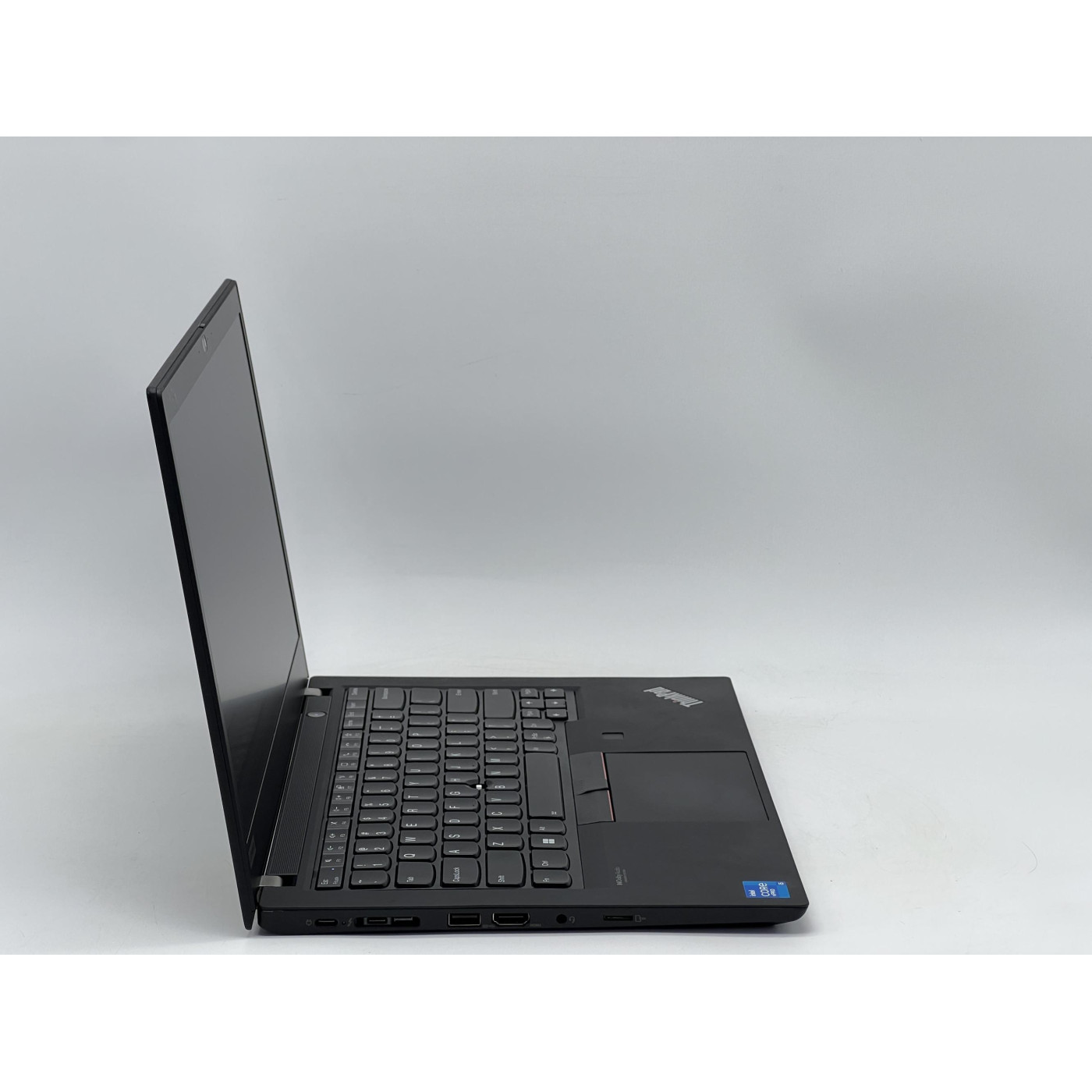 Ноутбук Lenovo 14 ThinkPad T14 Gen 2 FHD IPS/Intel Core i5-1145G7/16GB/240GB SSD/Intel Iris Xe Graphics/DOS/Black (SH2608453) Б/у