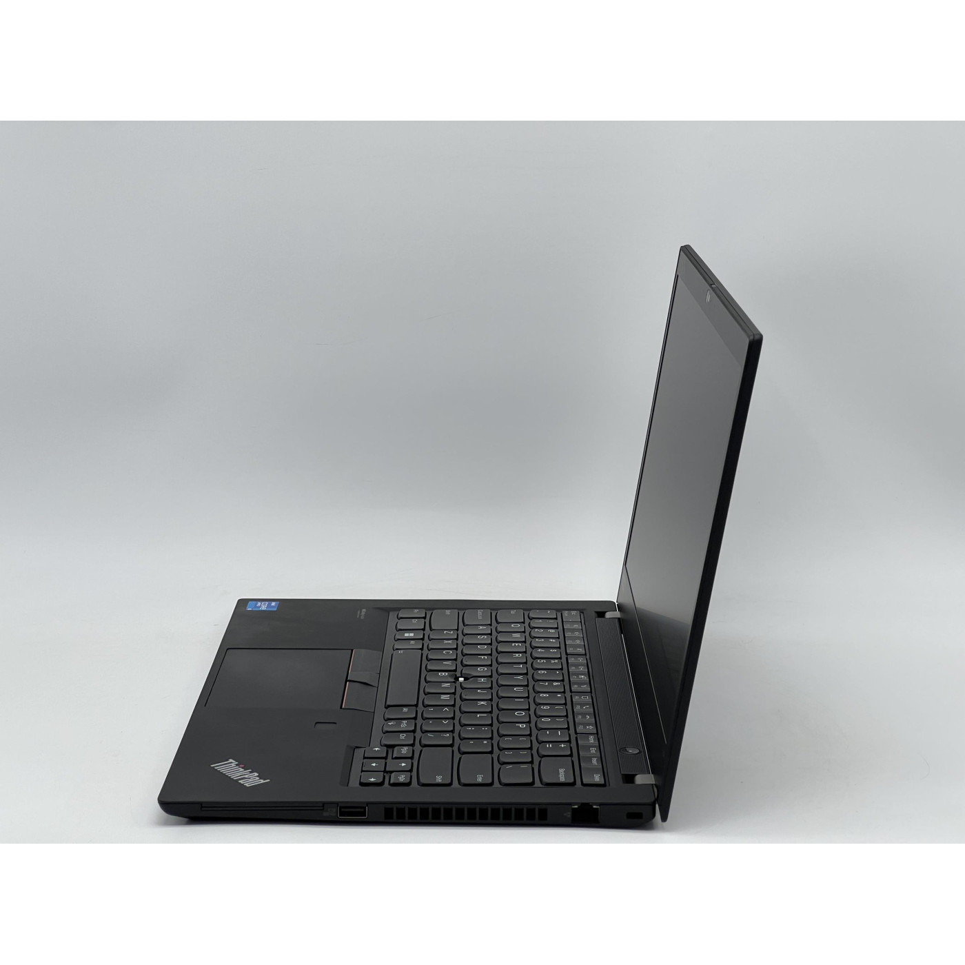 Ноутбук Lenovo 14 ThinkPad T14 Gen 2 FHD IPS/Intel Core i5-1145G7/16GB/240GB SSD/Intel Iris Xe Graphics/DOS/Black (SH2608453) Б/у