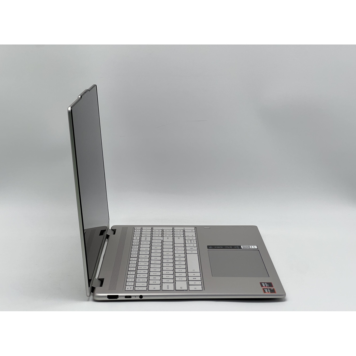 Ноутбук Lenovo 16