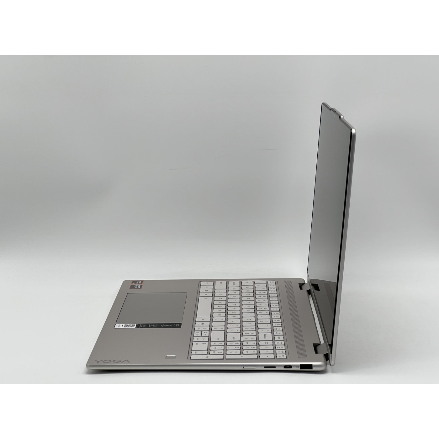 Ноутбук Lenovo 16