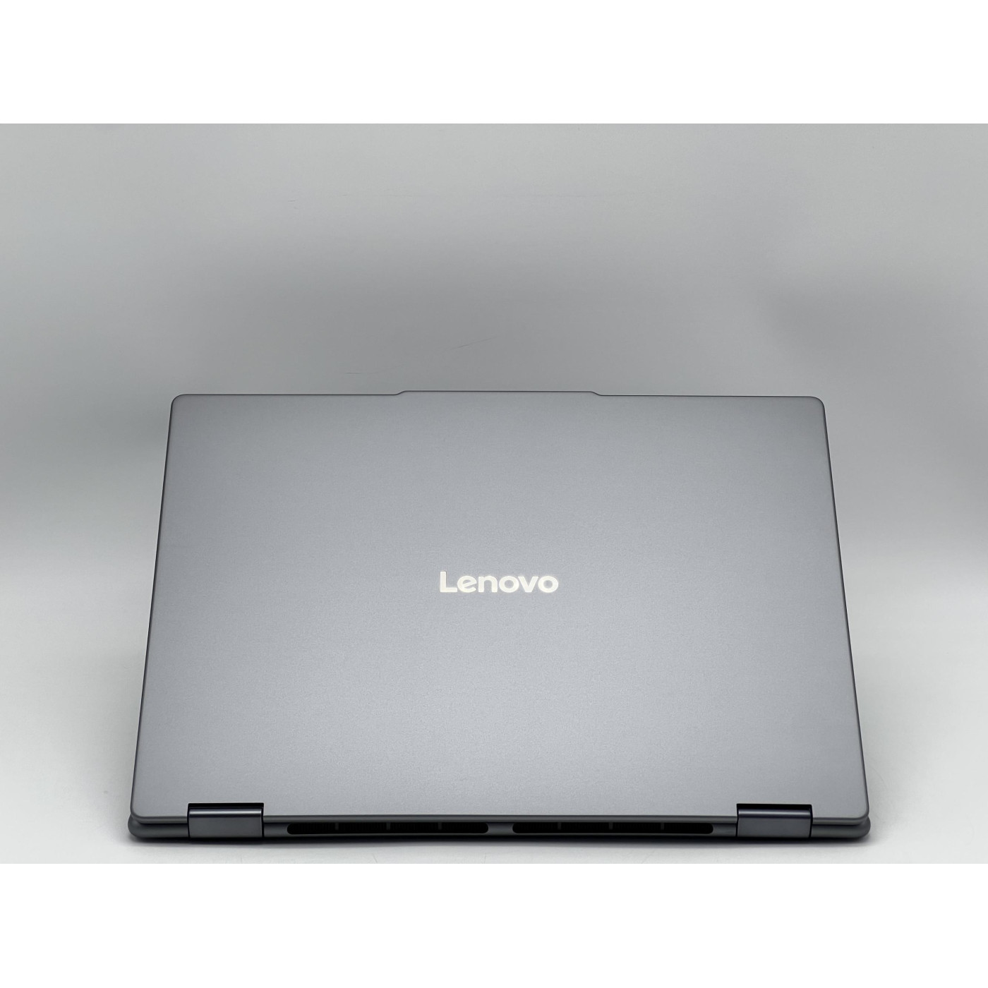 Ноутбук Lenovo 16