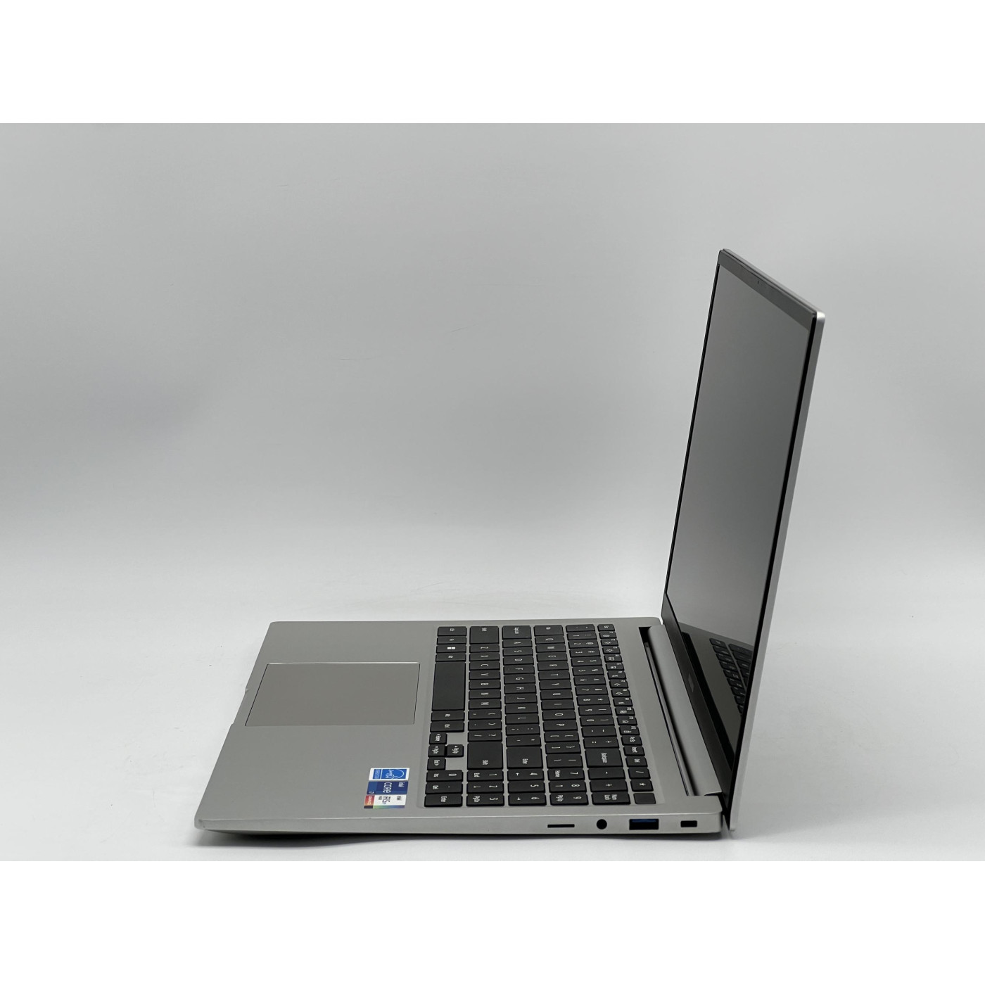 Ноутбук Samsung 15.6