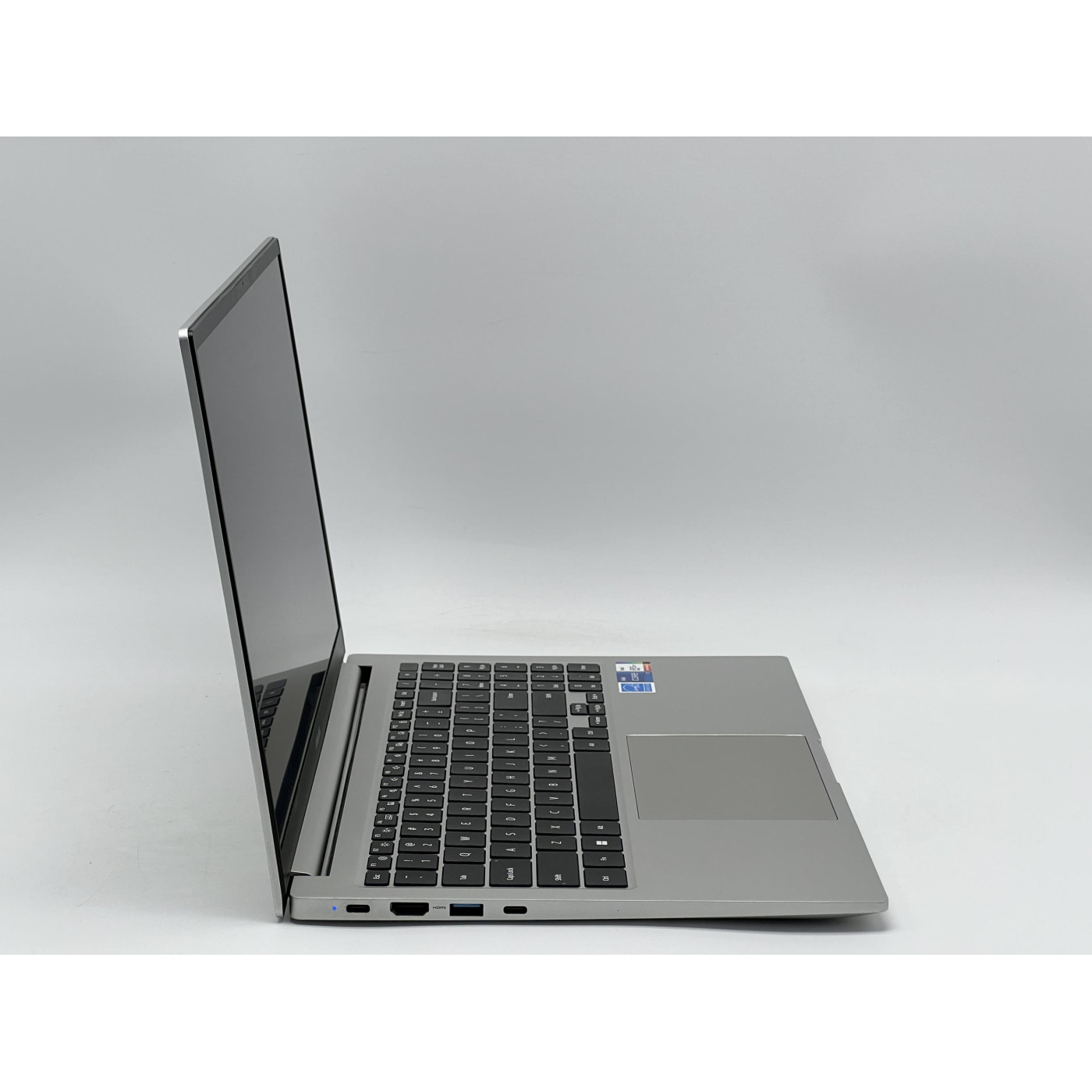 Ноутбук Samsung 15.6