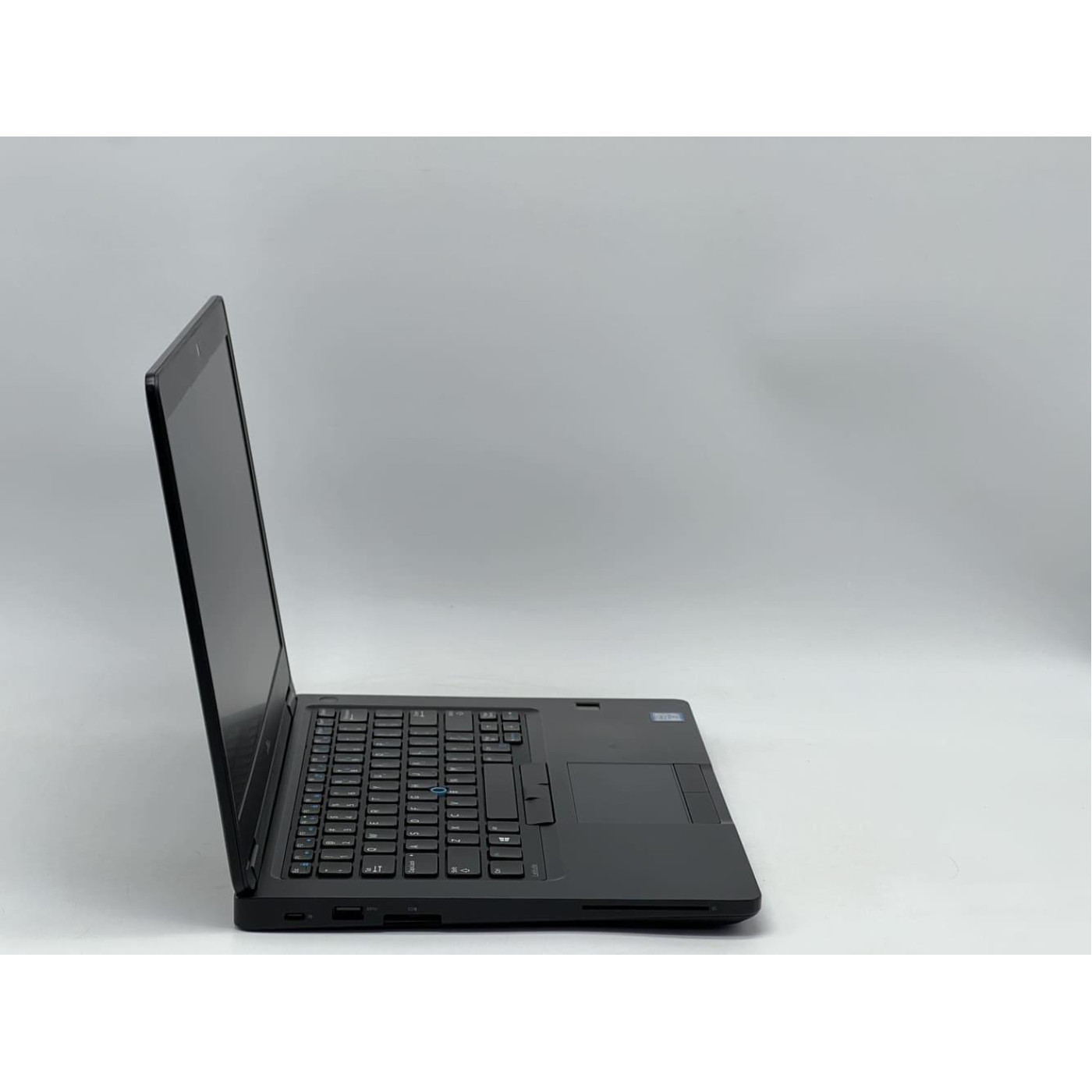 Ноутбук Dell 14.0 Latitude 5480 FHD IPS/Intel Core i5-6300U/8GB/240GB SSD/Intel HD Graphics 520/DOS/Black (SH2608978) Б/в