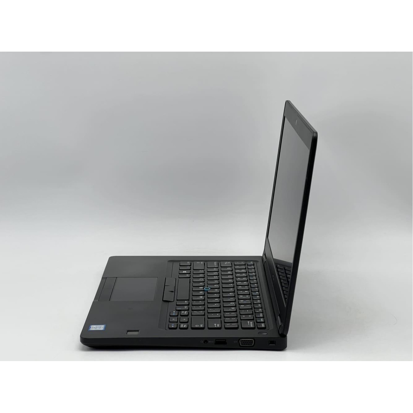 Ноутбук Dell 14.0 Latitude 5490 FHD IPS/Intel Core i5-7300U/8GB/240GB SSD/Intel HD Graphics 620/DOS/Black (SH26081123) Б/в