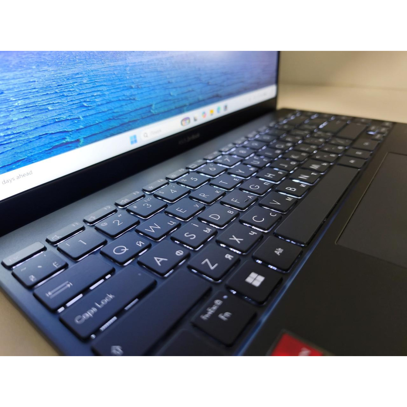 Ноутбук ASUS 14 ZenBook 14 FHD IPS/Intel Core i7-1065G7/16GB/512GB SSD/Intel Iris Plus Graphics/DOS/Gray (14529) Б/у