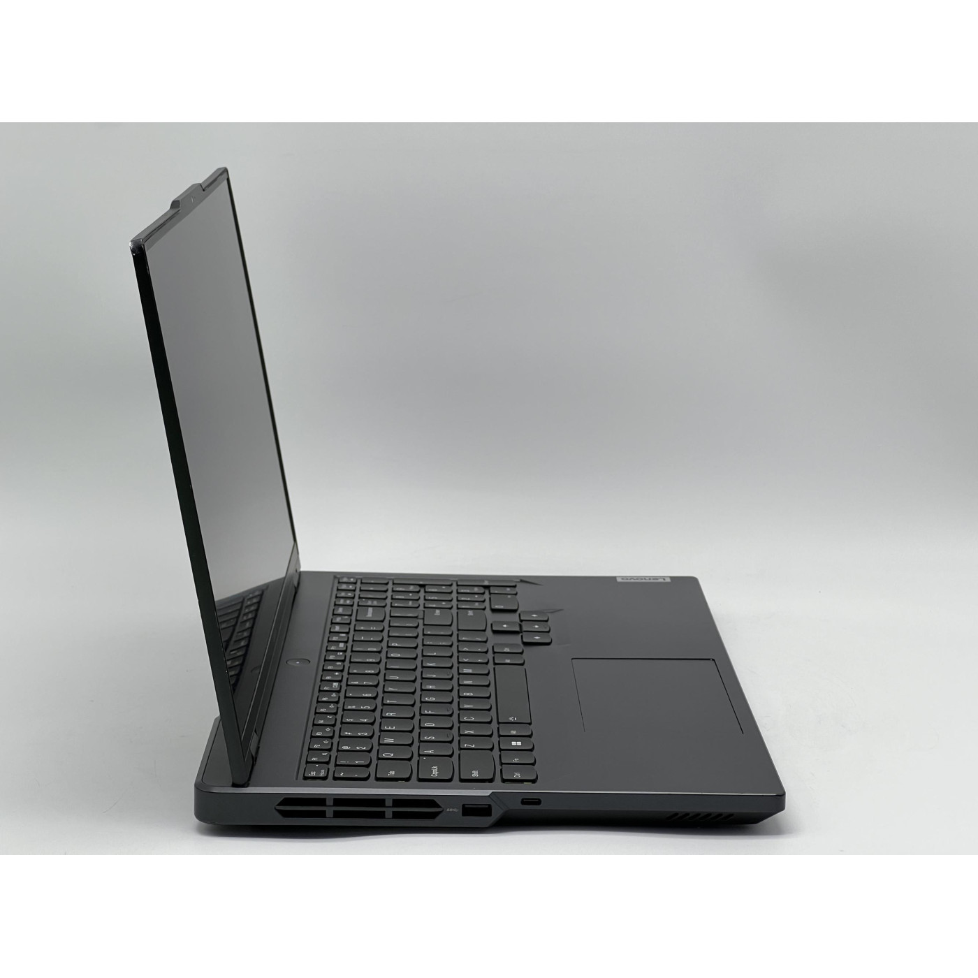 Ноутбук Lenovo 16