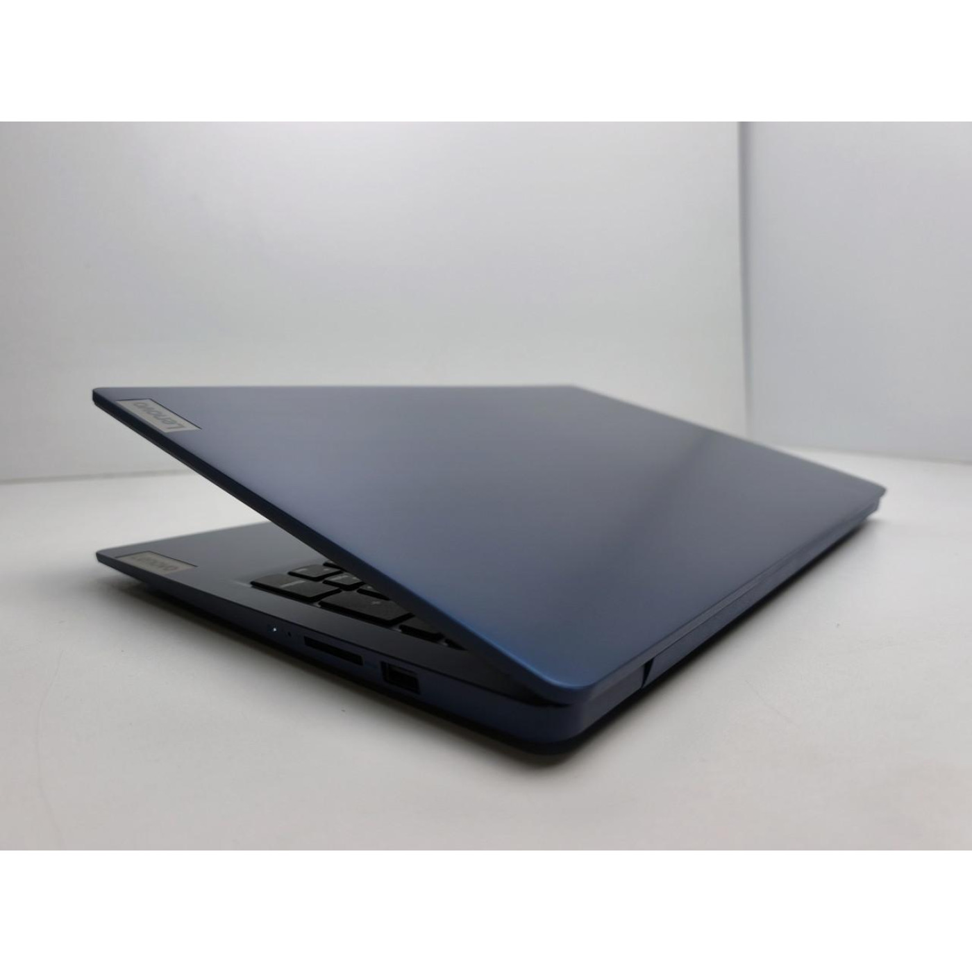 Ноутбук Lenovo 15.6 IdeaPad Slim 3 15IAN8 FHD TN/Intel Core i3-N305/8GB/256GB SSD/Intel UHD Graphics/DOS/Arctic Grey (13963) Б/у