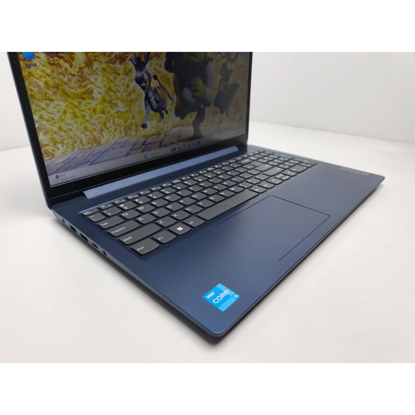 Ноутбук Lenovo 15.6 IdeaPad Slim 3 15IAN8 FHD TN/Intel Core i3-N305/8GB/256GB SSD/Intel UHD Graphics/DOS/Arctic Grey (13963) Б/у
