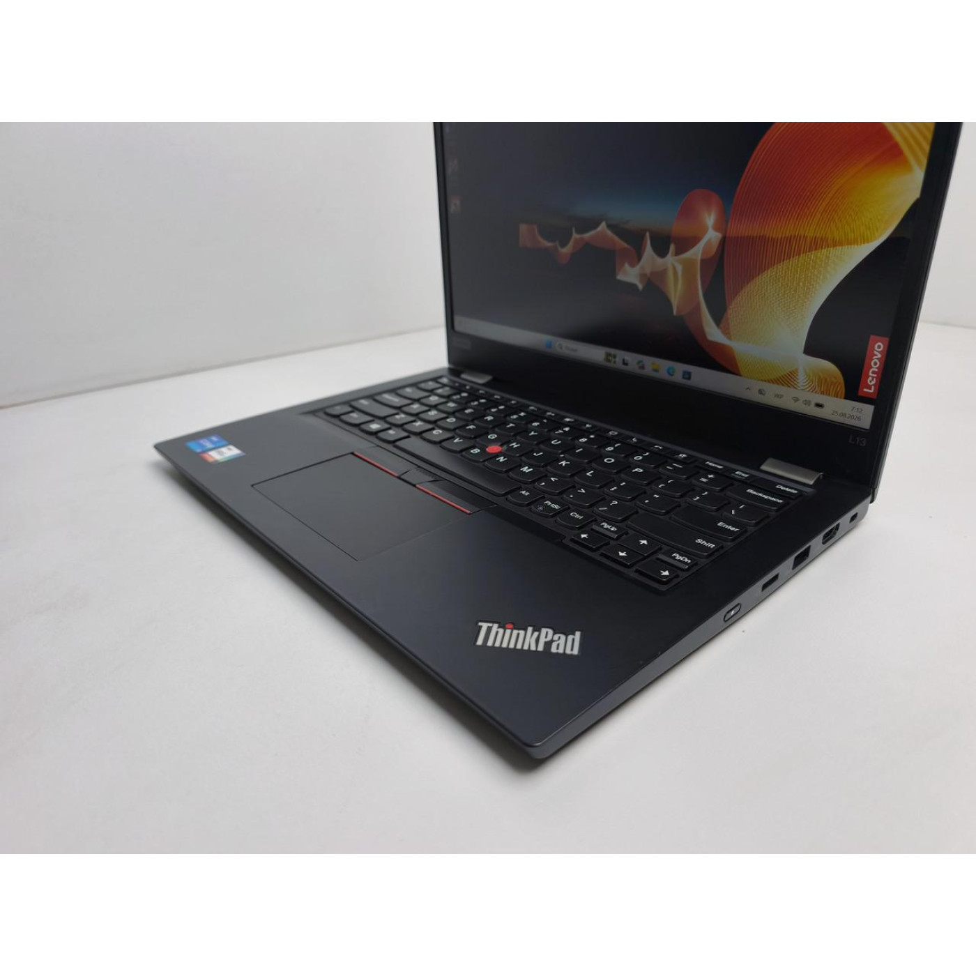 Ноутбук Lenovo 13.3 ThinkPad L13 Gen 2 FHD IPS/Intel Core i5-1135G7/8GB/256GB SSD/Intel Iris Xe Graphics/DOS/Black (13903) Б/в