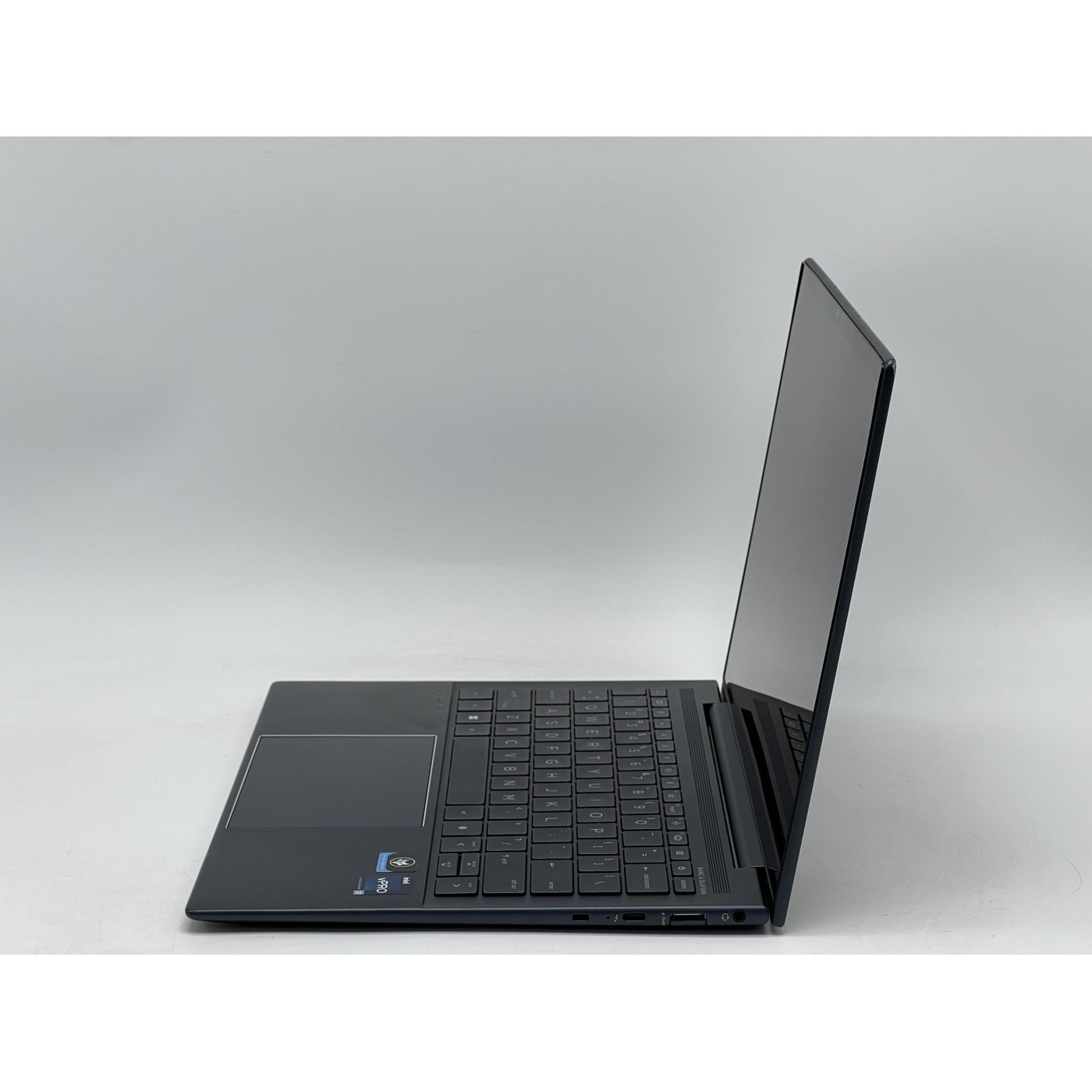 Ноутбук HP 13.5 Elite Dragonfly G3 FHD+ IPS/Intel Core i7-1265U/16GB/240GB SSD/Intel Iris Xe Graphics/DOS (SH2608834) Б/в