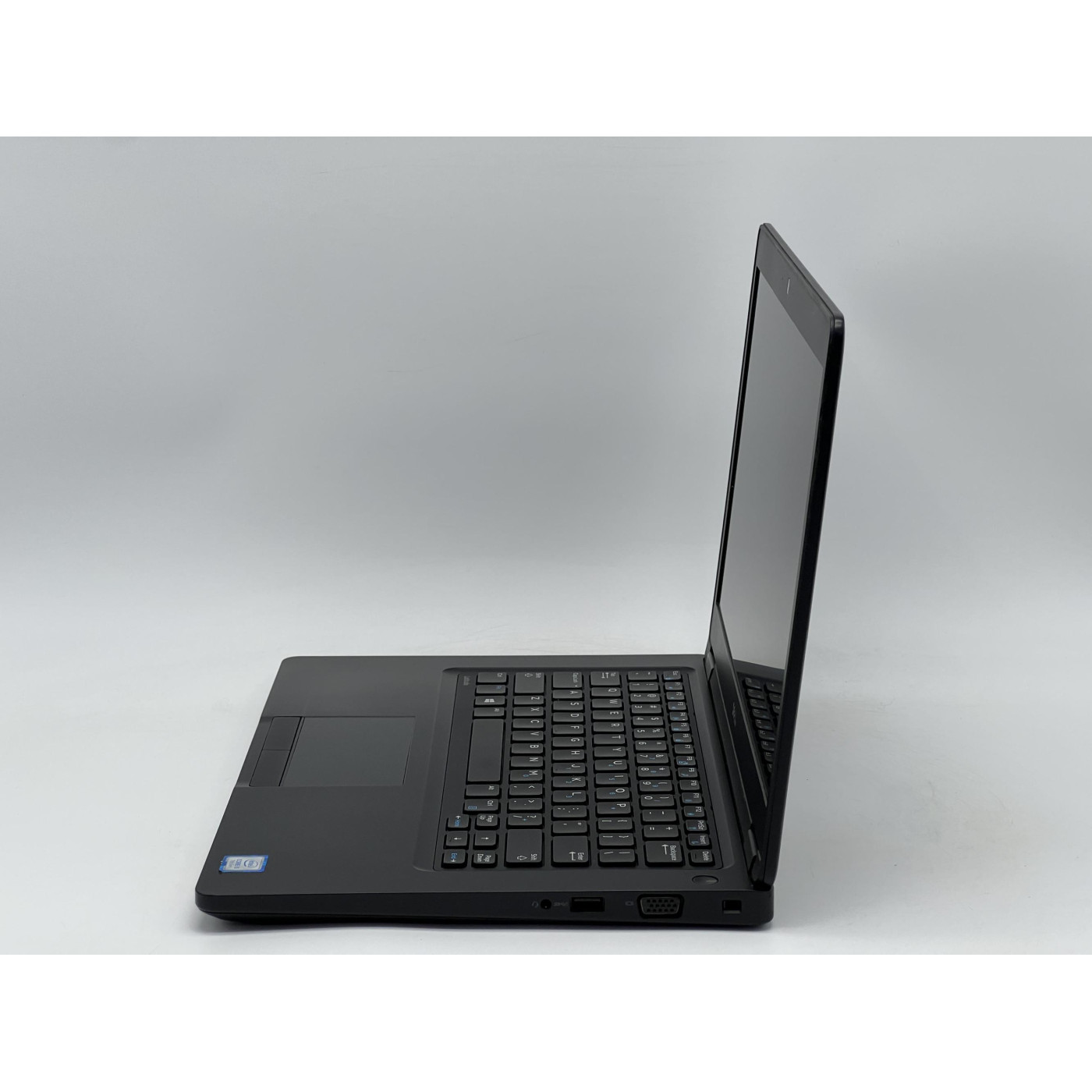 Ноутбук Dell 14 Latitude 5480 HD TN/Intel Core i5-7300HQ/8GB/240GB SSD/Intel HD Graphics 630/DOS/Black (SH2606609) Б/у