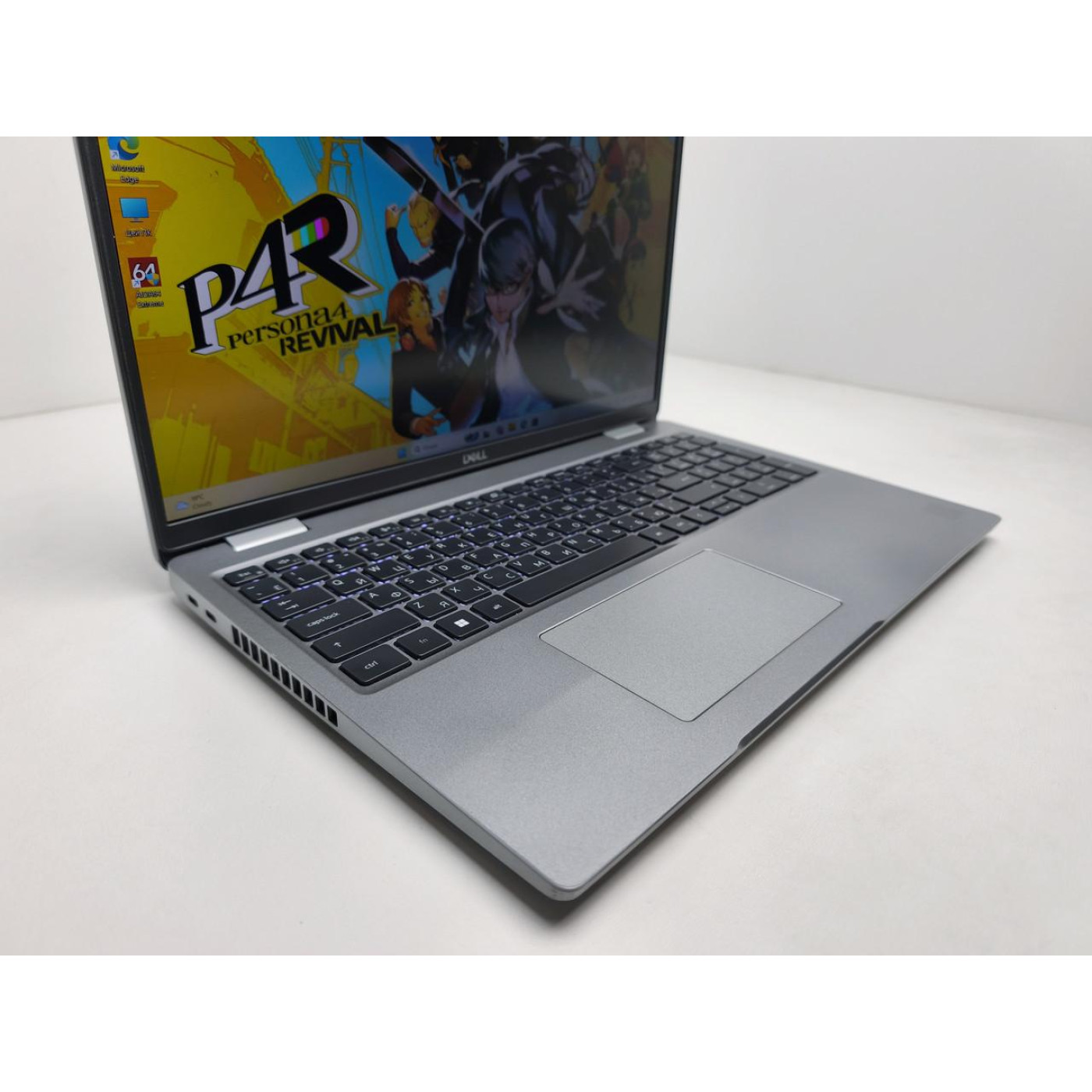 Ноутбук Dell 15.6 Latitude 5520 FHD IPS/Intel Core i7-1185G7/8GB/256GB SSD/Intel Iris Xe Graphics/DOS/Grey (14029) Б/у