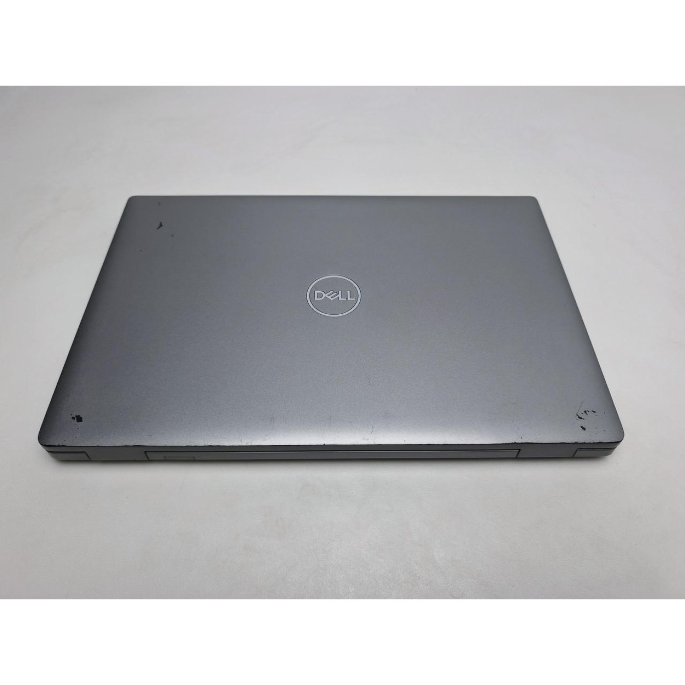 Ноутбук Dell 15.6 Latitude 5520 FHD IPS/Intel Core i7-1185G7/8GB/256GB SSD/Intel Iris Xe Graphics/DOS/Grey (14029) Б/у