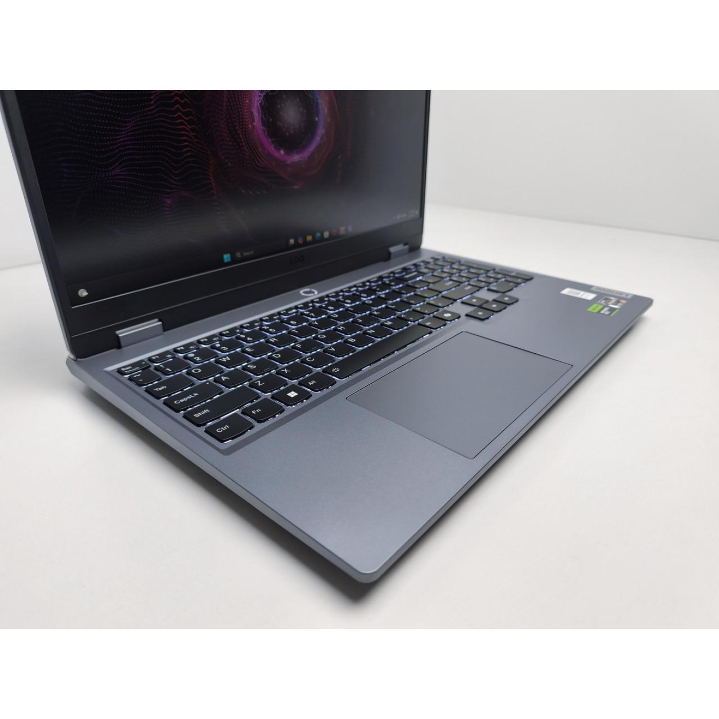 Ноутбук Lenovo 15.6 LOQ 15ARP9 FHD IPS 144Hz/Ryzen 5 7235HS/16GB/512SSD/RTX 4050 6GB/DOS (83JC00LYUS)