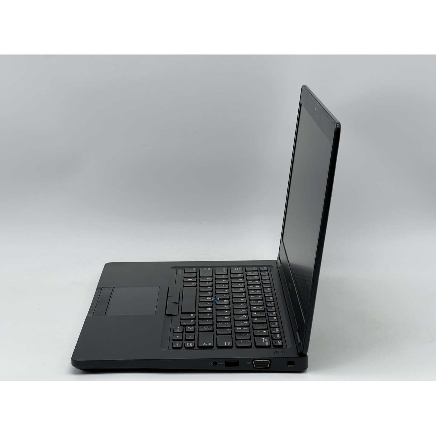 Ноутбук Dell 14 Latitude 5480 HD TN/Intel Core i5-6300U/8GB/120GB SSD/Intel HD Graphics 520/DOS/Black (SH2606573) Б/в