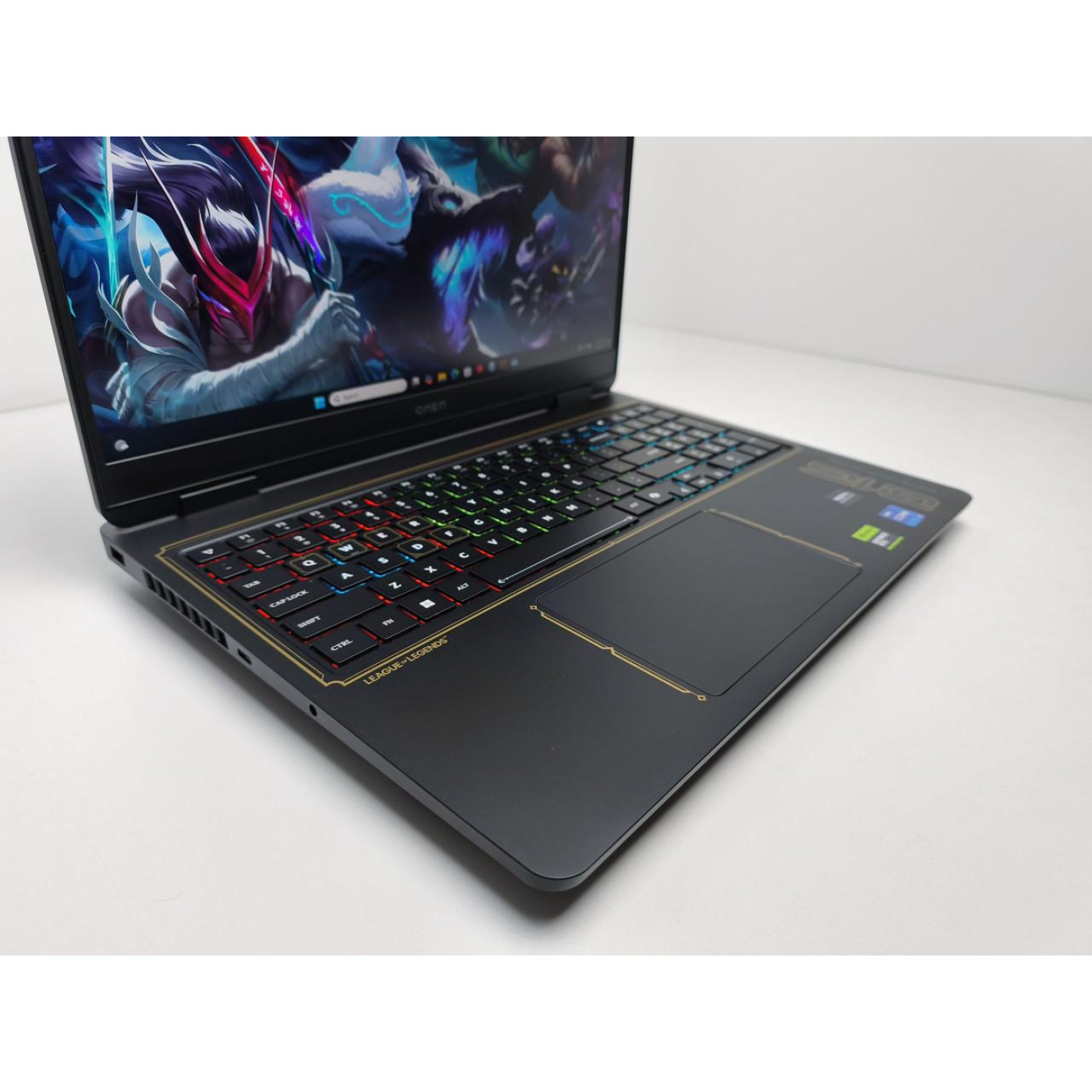 Ноутбук HP 16 OMEN 16-am0017dx 2K IPS 165Hz/Intel i7-14650HX/32GB/1TB/RTX 5060 8GB/DOS (BZ0F9UA)