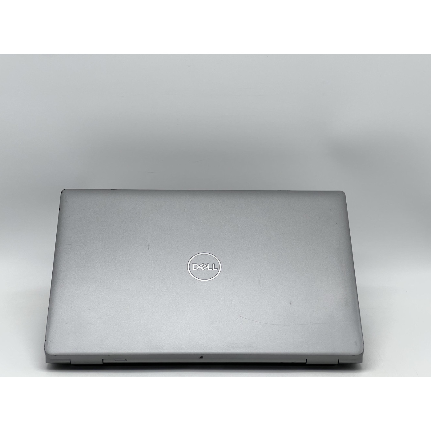 Ноутбук Dell 15.6 Latitude 5540 FHD IPS/Intel Core i7-1365U/16GB/240GB SSD/Intel Iris Xe Graphics/DOS/Gray (SH2607940) Б/у