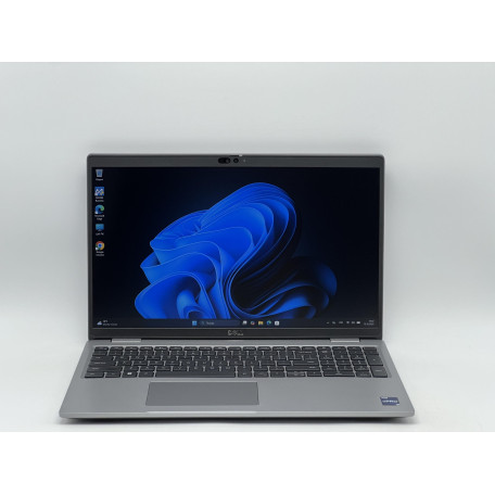 Ноутбук Dell 15.6 Latitude 5540 FHD IPS/Intel Core i7-1365U/16GB/240GB SSD/Intel Iris Xe Graphics/DOS/Gray (SH2607940) Б/у