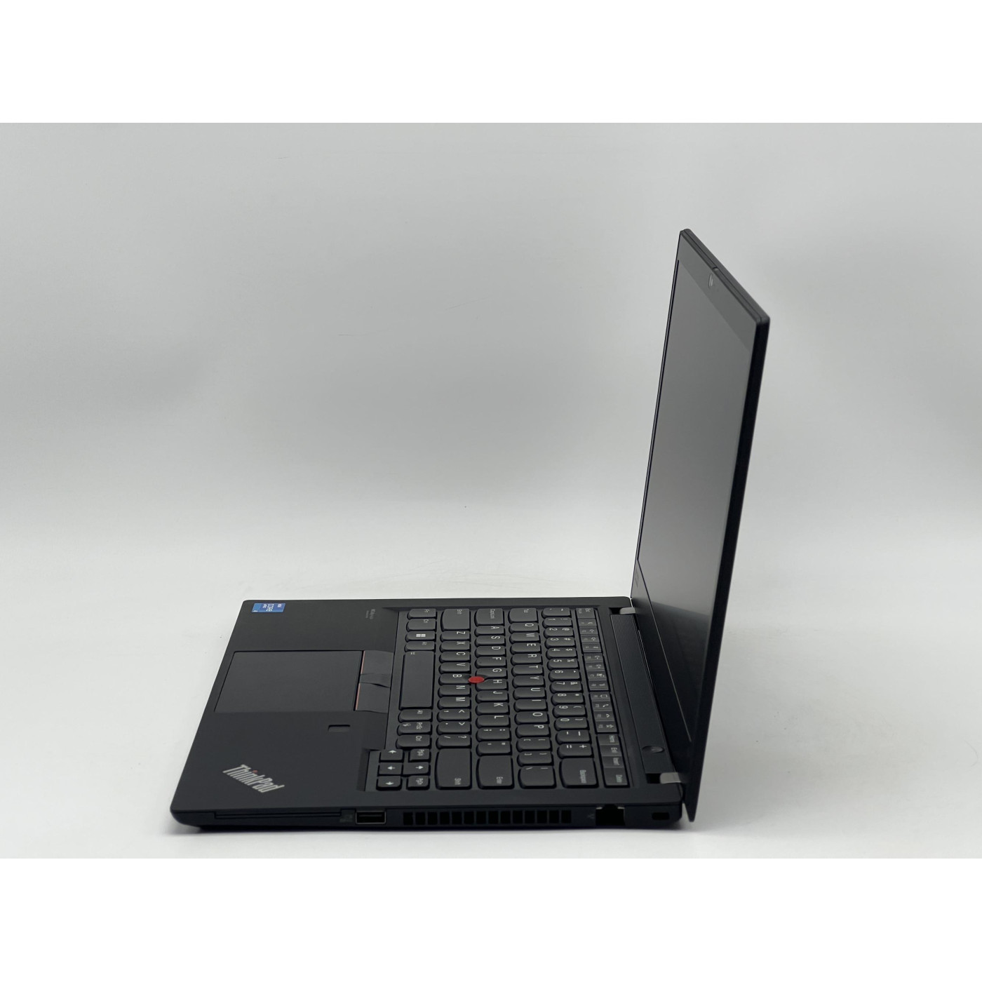 Ноутбук Lenovo 14 ThinkPad T14 Gen 2 FHD IPS/Intel Core i5-1145G7/16GB/240GB SSD/Intel Iris Xe Graphics/DOS/Black (SH26081064) Б/у
