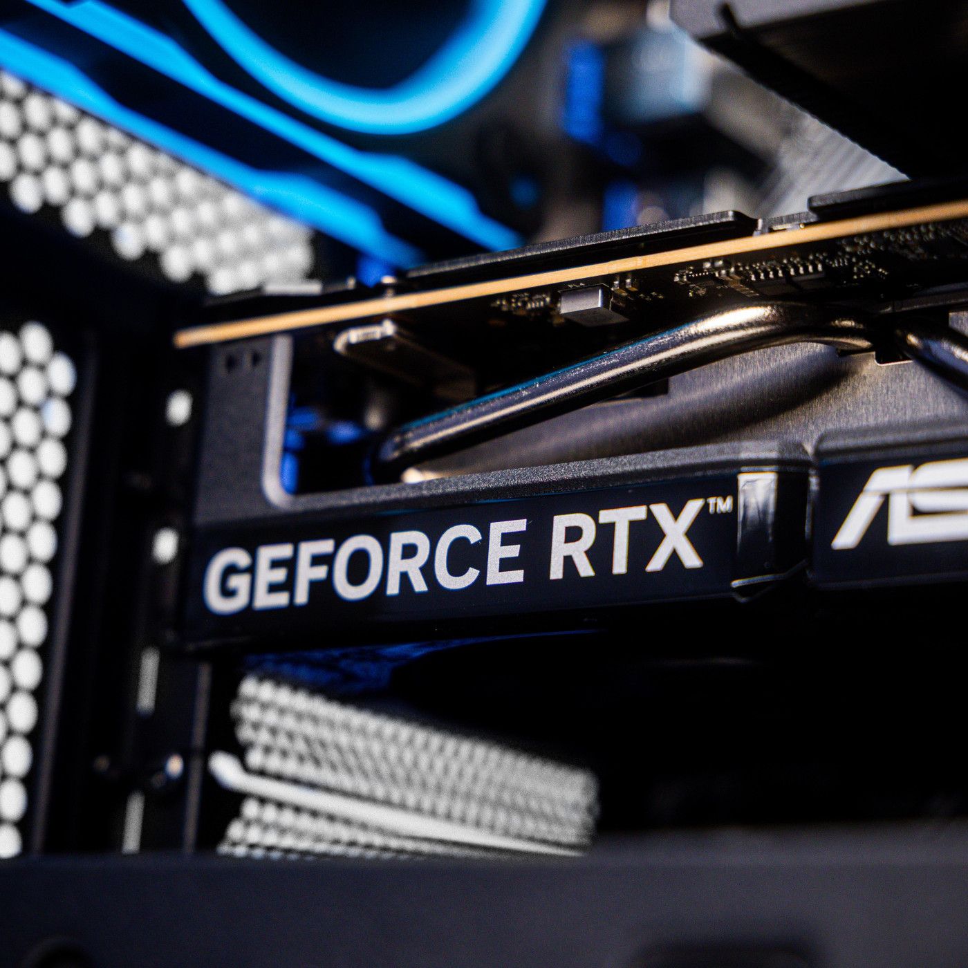 Комп'ютер CompX Powered by ASUS_518 (RTX 5070 Ti 16 Гб, Ryzen 7 7800X3D, DDR5 32 Гб, SSD 1 ТБ.)