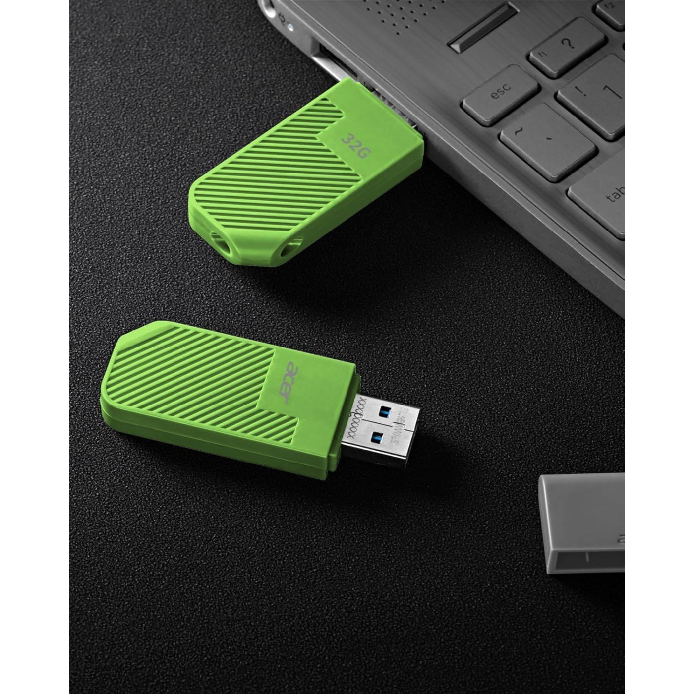 Флеш-накопитель Acer USB Flash 32GB USB 3.2 UP300 Green (BL.9BWWA.557)
