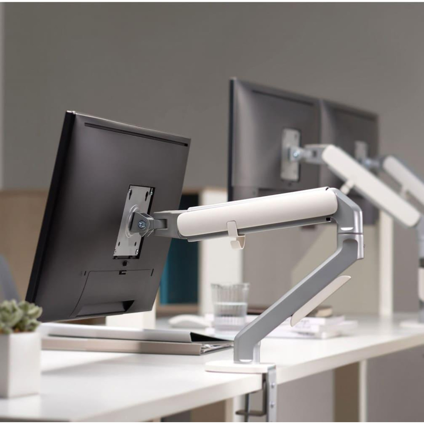 Кронштейн для монітора OfficePro MA421S