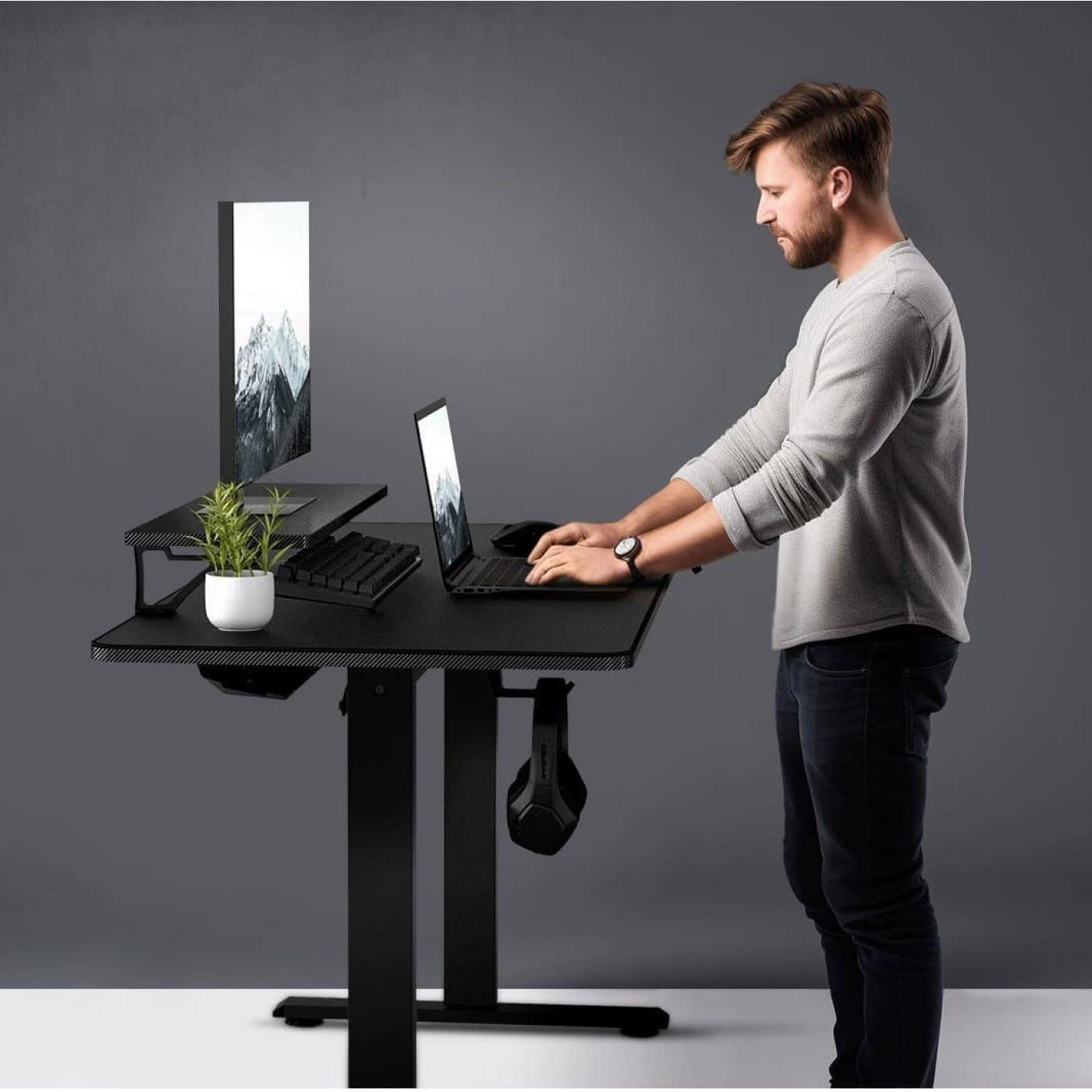 Геймерский стол Cougar E-Star 120 (E-Star 120) U2