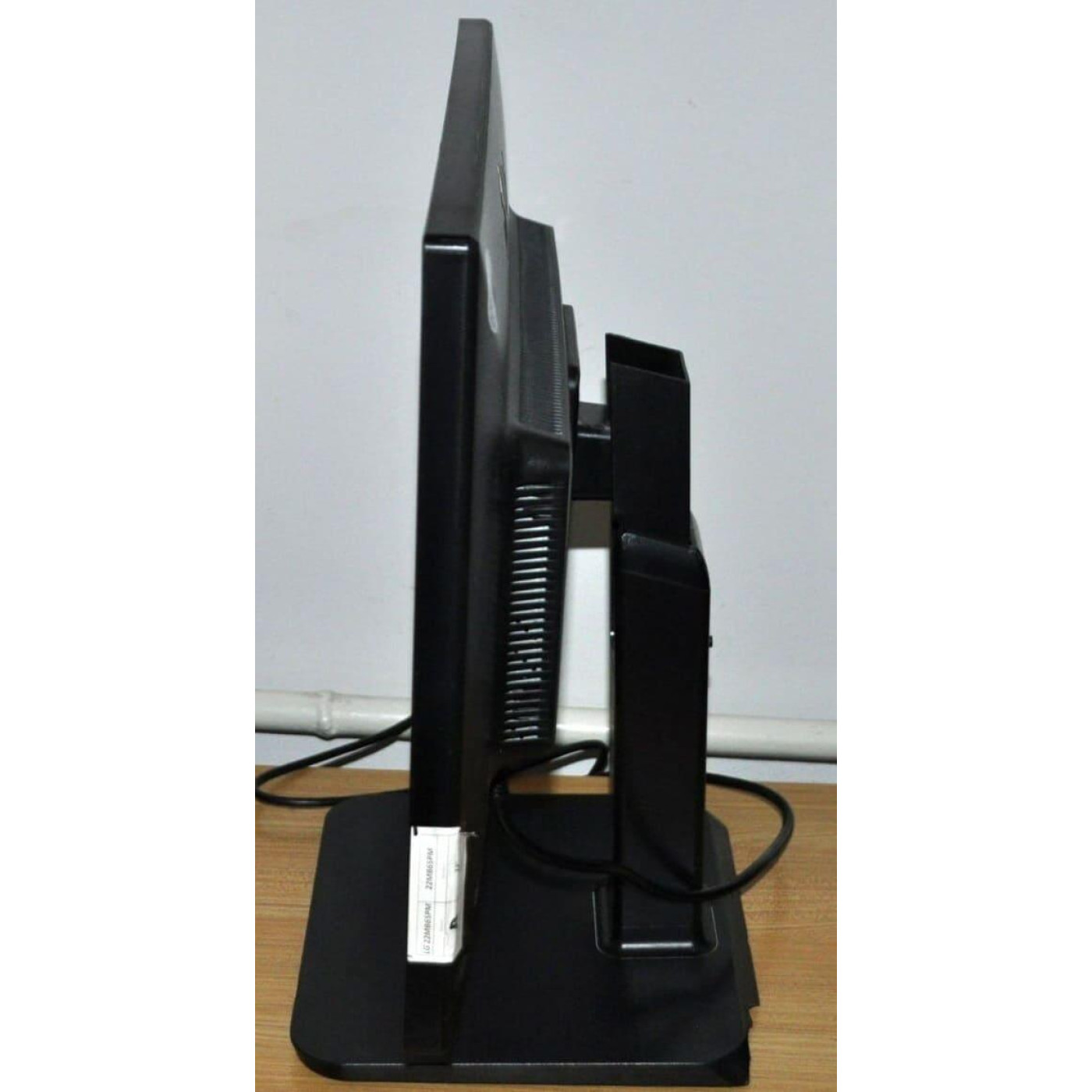 Монитор LG 22