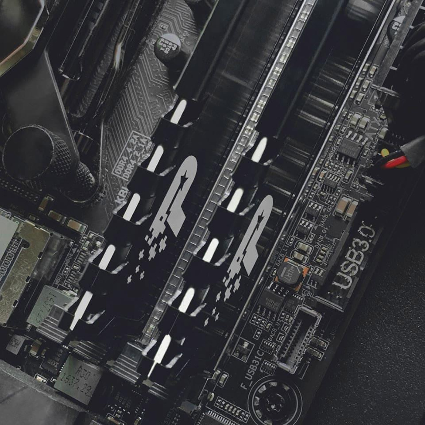 Модуль пам'яті Patriot DDR4 8Gb 2666 MHz (PSP48G266681H1) Б/в