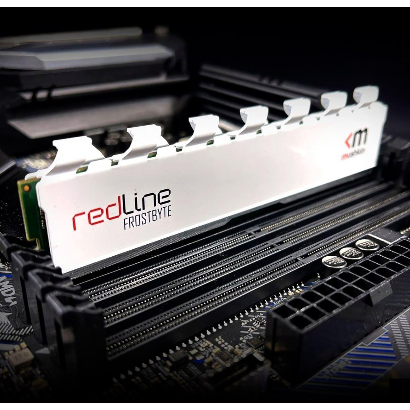 Модуль пам'яті Mushkin DDR4 16GB (2x8) 3600MHz Redline White (MRD4U360JNNM8GX2)