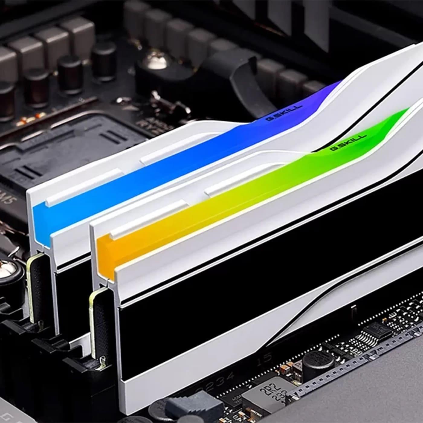 Модуль пам'яті G.Skill DDR5 32GB (2x16) Trident Z5 Neo RGB White 6400MHz AMD EXPO (F5-6400J3239G16GX2-TZ5NRW)