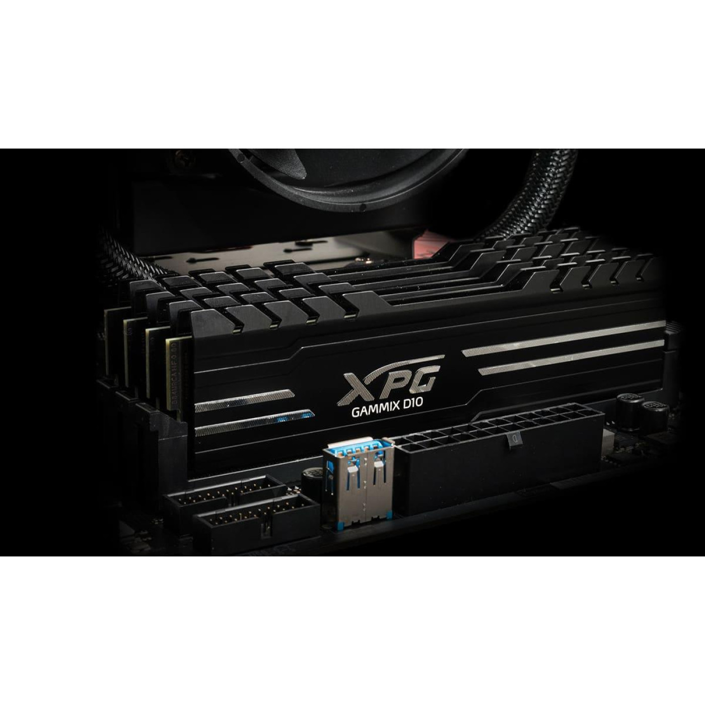 Модуль пам'яті Adata DDR4 16GB XPG 3200MHz GAMMIX D10 (AX4U3200316G16A-SB10) Б/в
