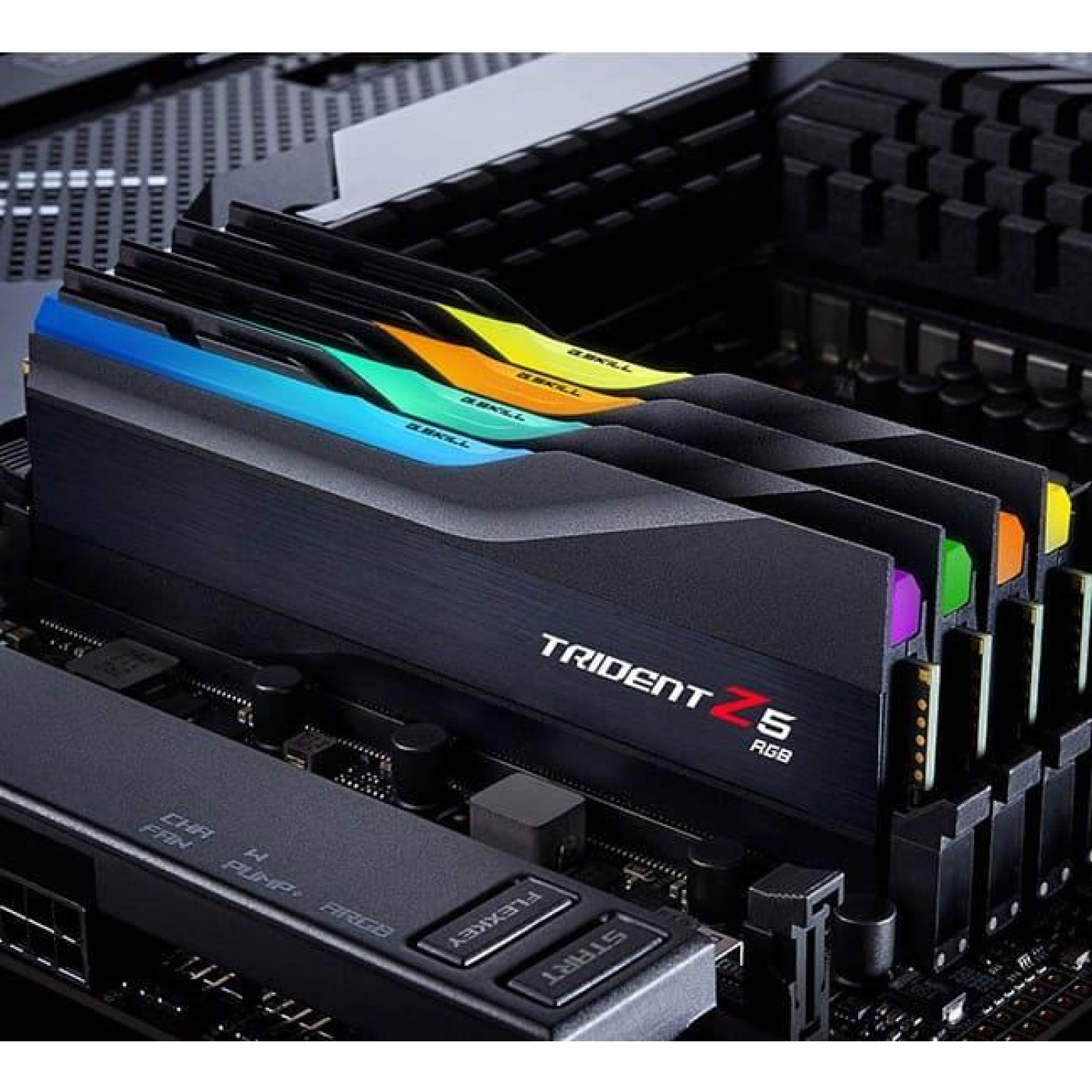 Модуль пам'яті G.Skill DDR5 32Gb (2x16) Trident Z5 RGB Black 6000MHz 1.2V CL36 (F5-6000J3636F16GX2-TZ5RK)