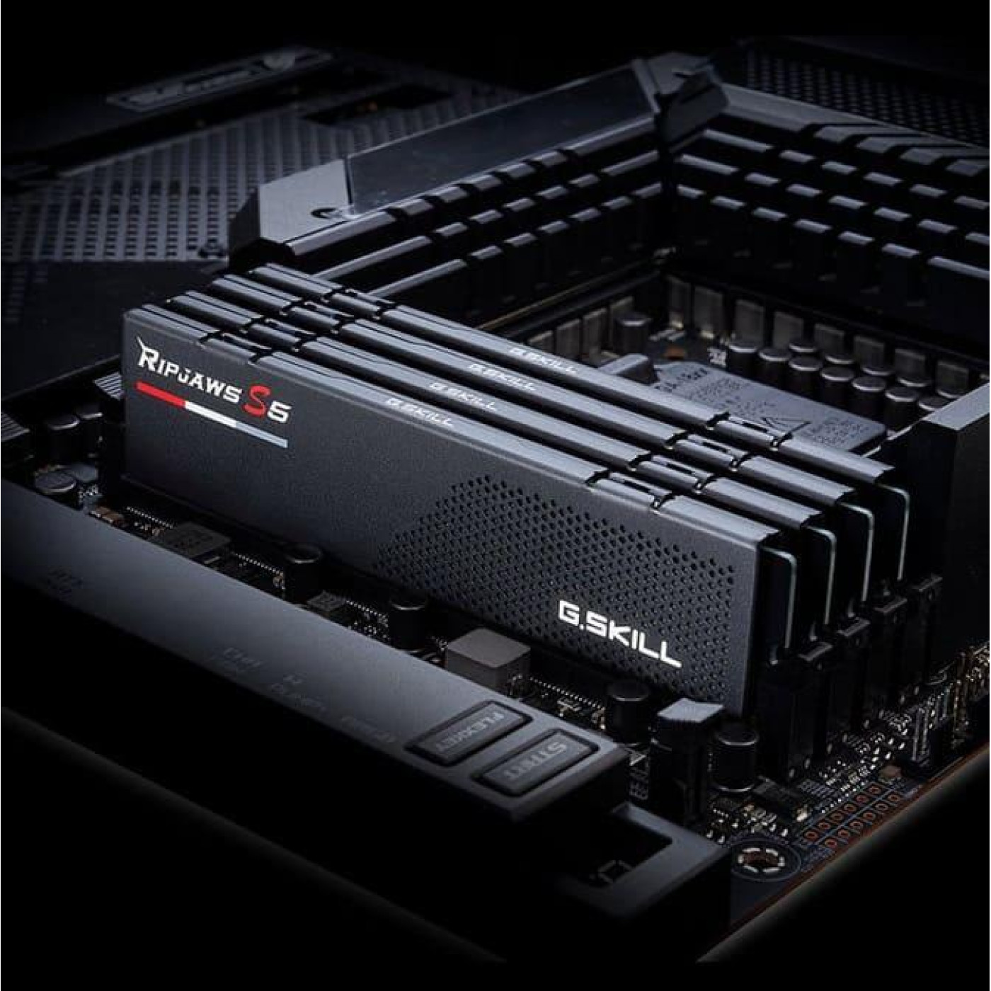 Модуль памяти G.Skill DDR5 64GB (2x32) 5200MHz Ripjaws S5 Black (F5-5200J4040A32GX2-RS5K)