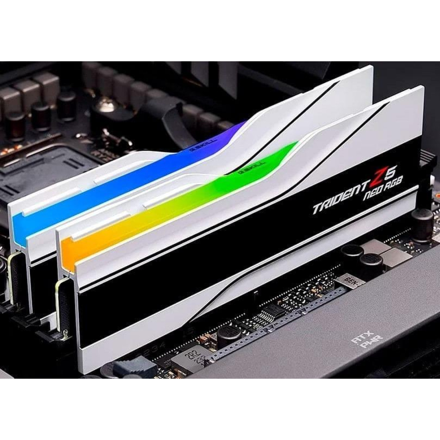 Модуль пам'яті G.Skill DDR5 32GB (2x16) Trident Z5 Neo 6000Mhz RGB White AMD EXPO (F5-6000J2836G16GX2-TZ5NRW)